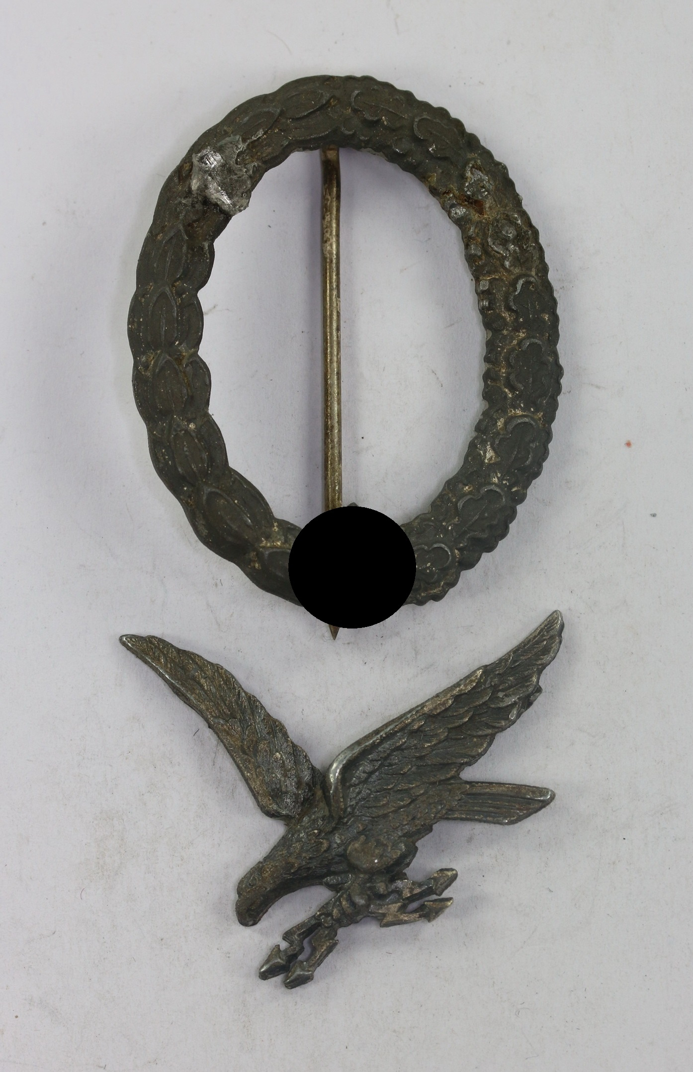 Fliegerschützenabzeichen mit Blitzbündel, Hst. A (Assmann & Sohn, Lüdenscheid) – Bild 1