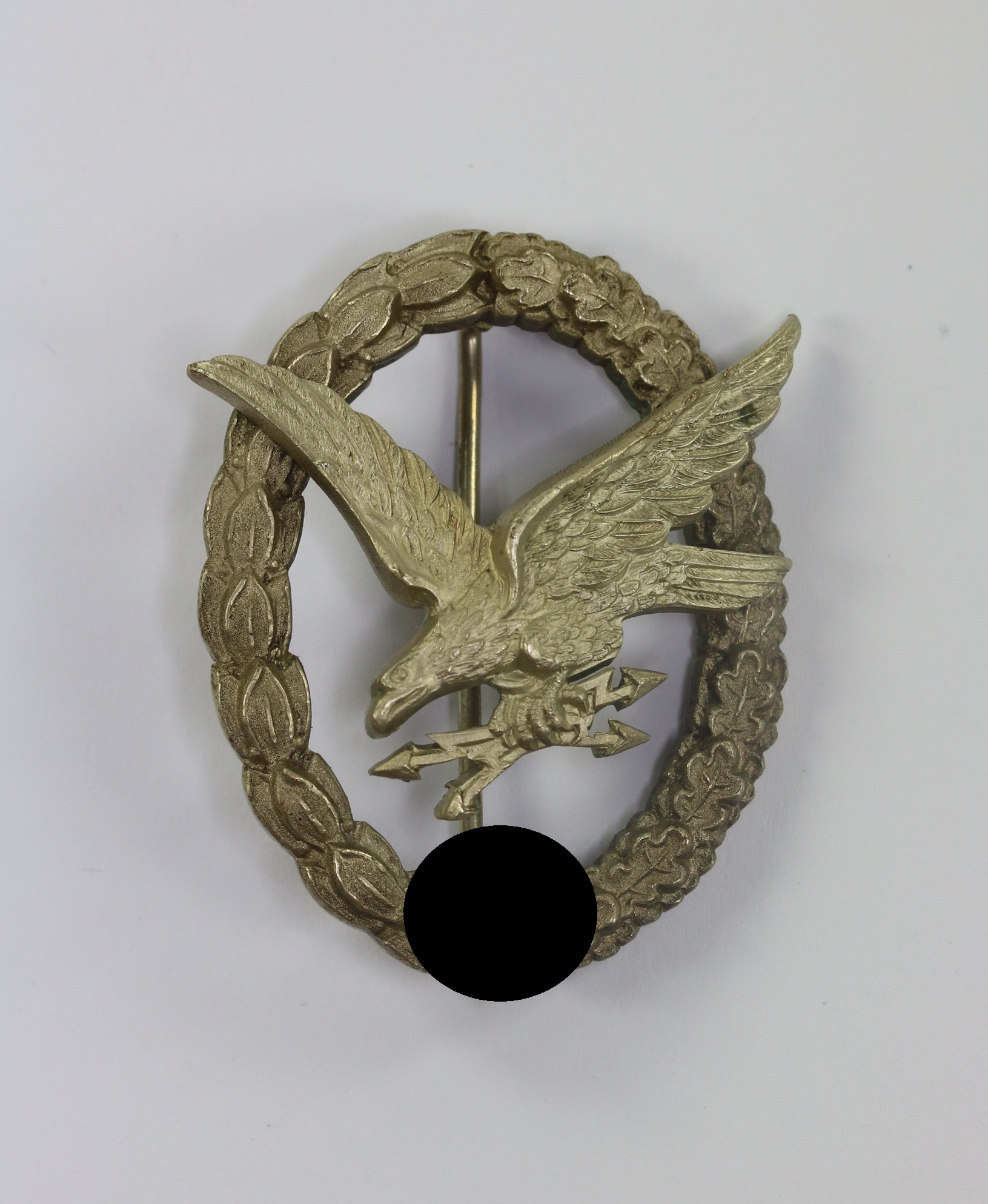 fliegersch_tzenabzeichen_mit_blitzb_ndel_hst Air Gunner/Radio Operator Badge. Maker Jmme & Sohn Berlin. – Bild 1