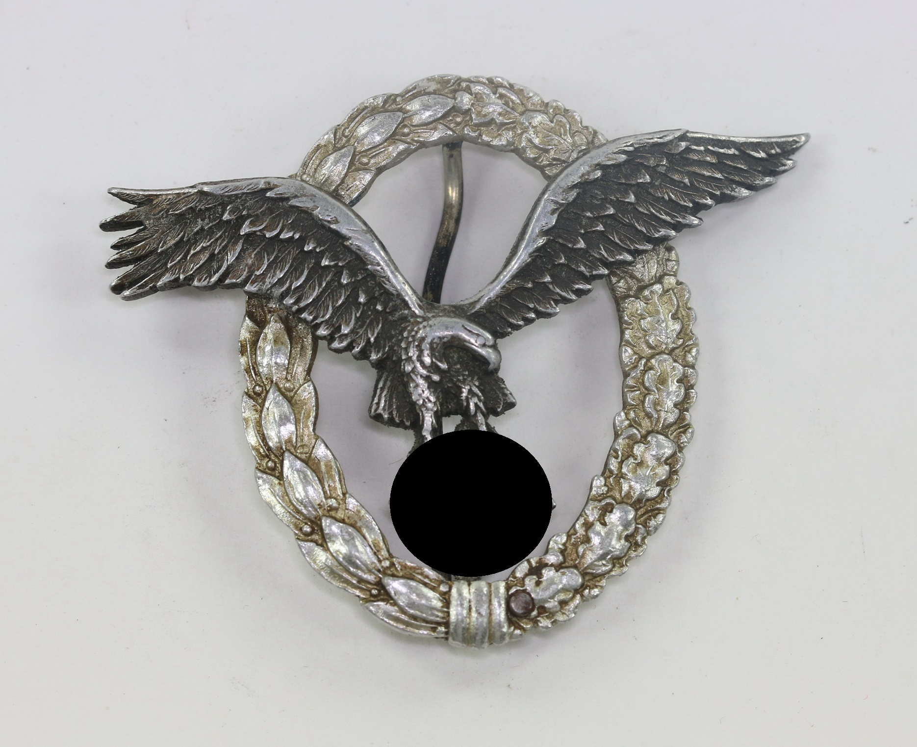 Flugzeugführerabzeichen der Luftwaffe, Hst. C.E. Juncker Berlin SW, J.1, Aluminium (!) – Bild 1