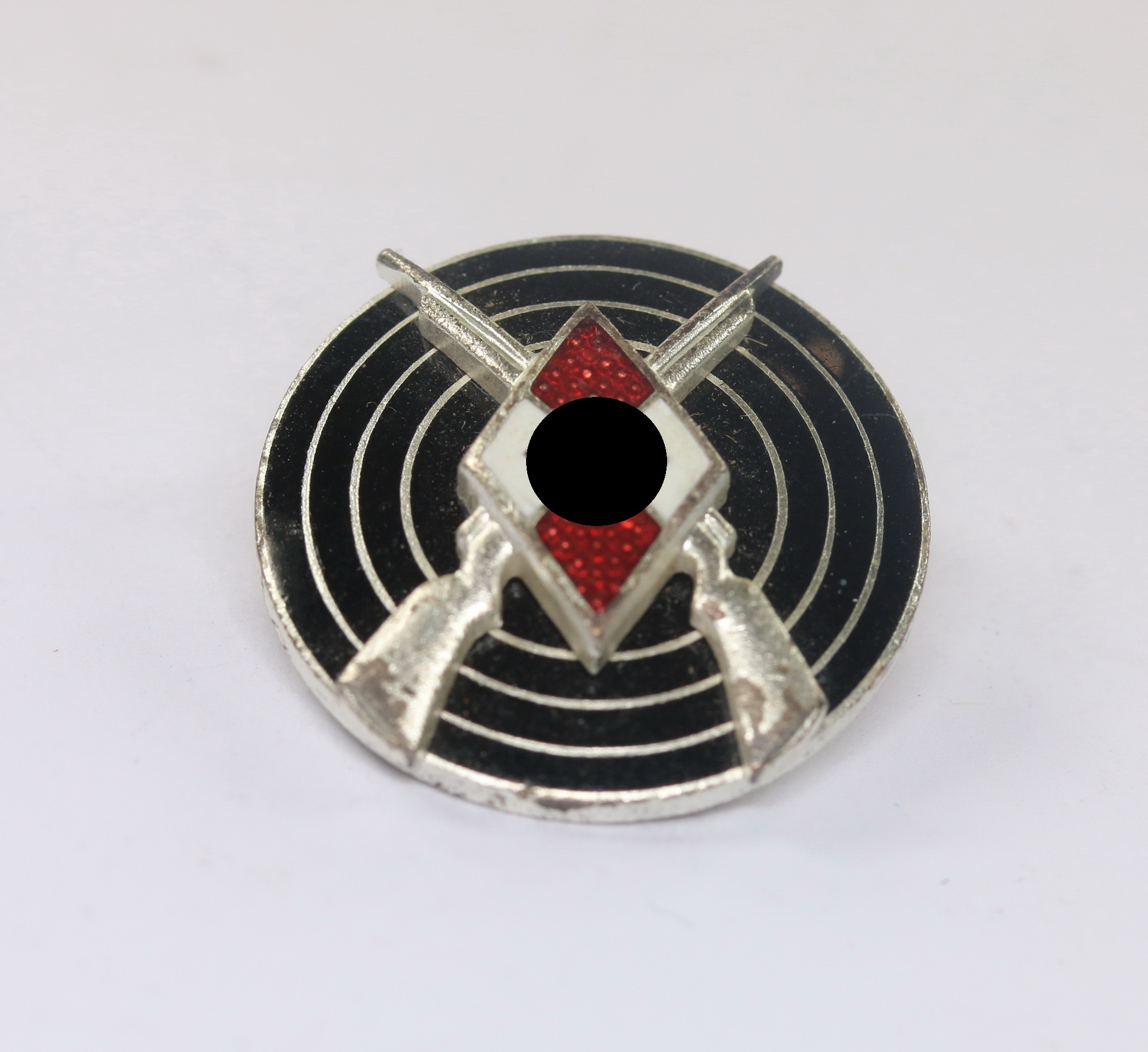 Hitler Youth, Marksmanship Badge . Maker RZM M1/77 (Foerster & Barth, Pforzheim) – Bild 1