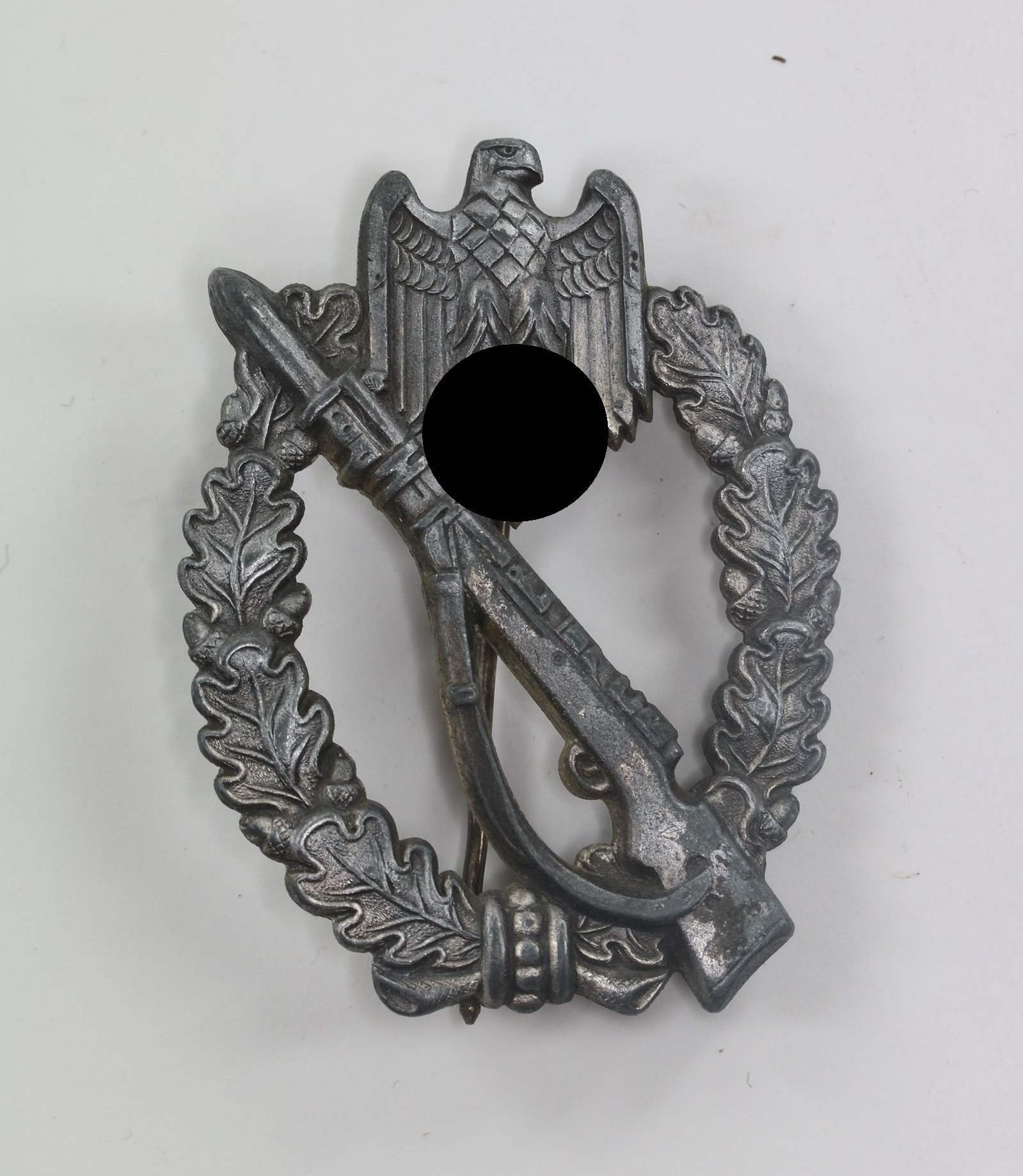 infanterie_sturmabzeichen_in_silber_4_stem_variante_1__1 Silver Infantry Assault Badge. Type 4 Stem Variant. – Bild 1