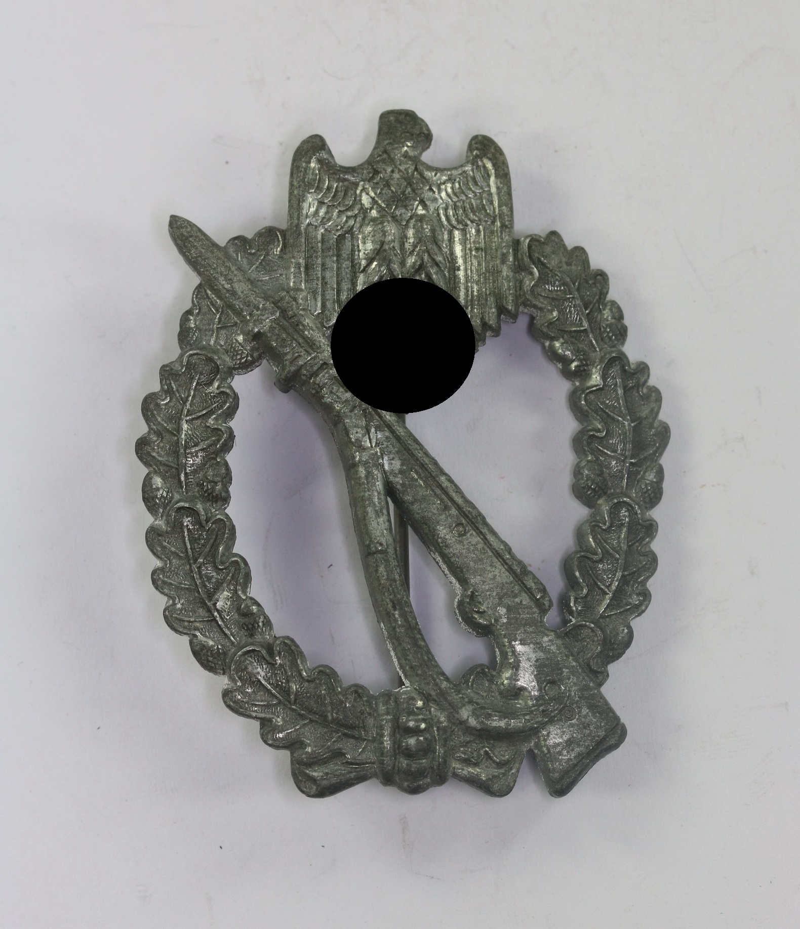 Silver Infantry Assault  Badge. Maker M.K.1 (Arbeitsgemeinschaft Metalle und Kunststoffe, Gablonz) – Bild 1