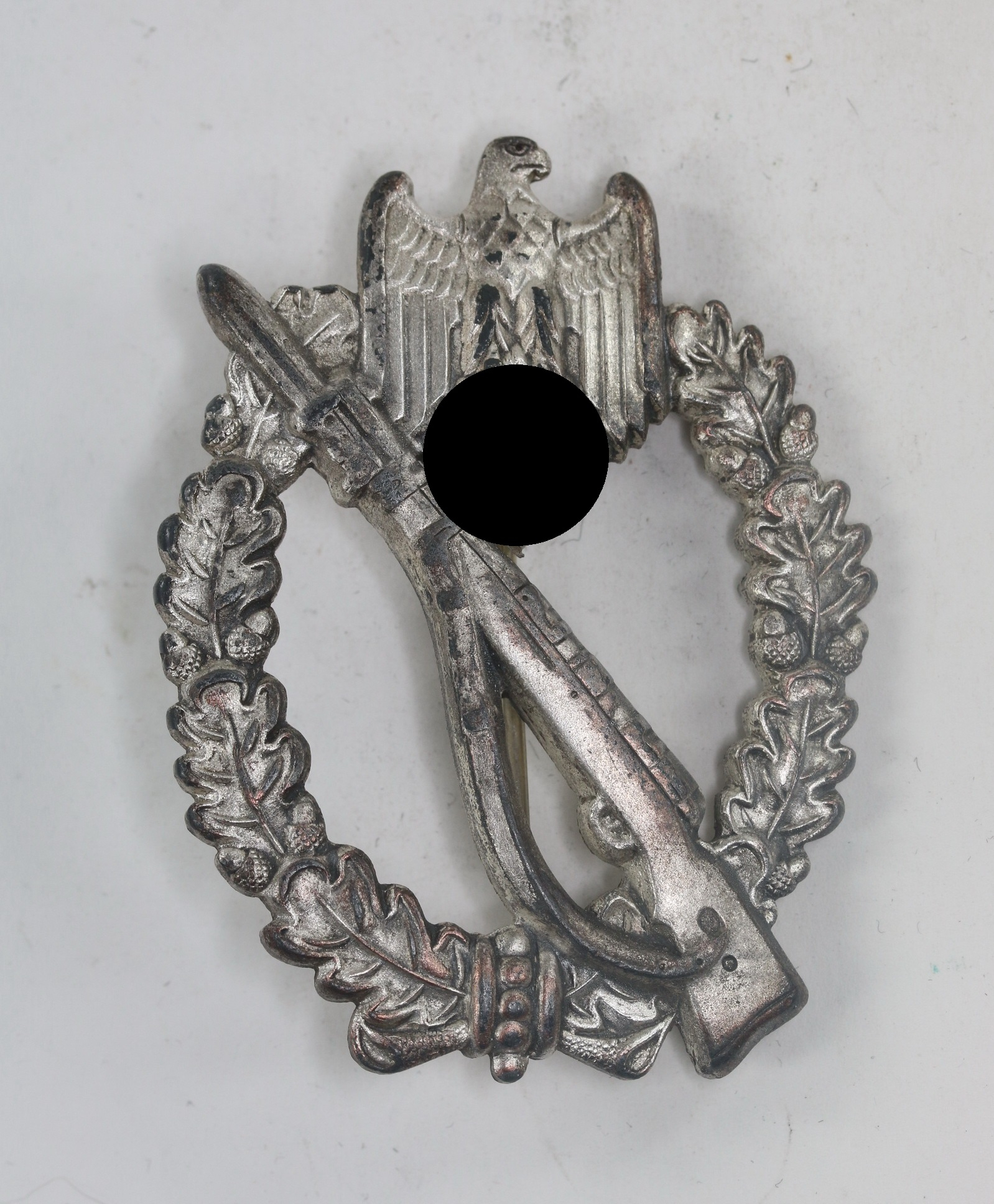 Silver Infantry Assault Badge. Maker BSW Micro Stamp(!) (Brüder Schneider A.G., Wien) – Bild 1