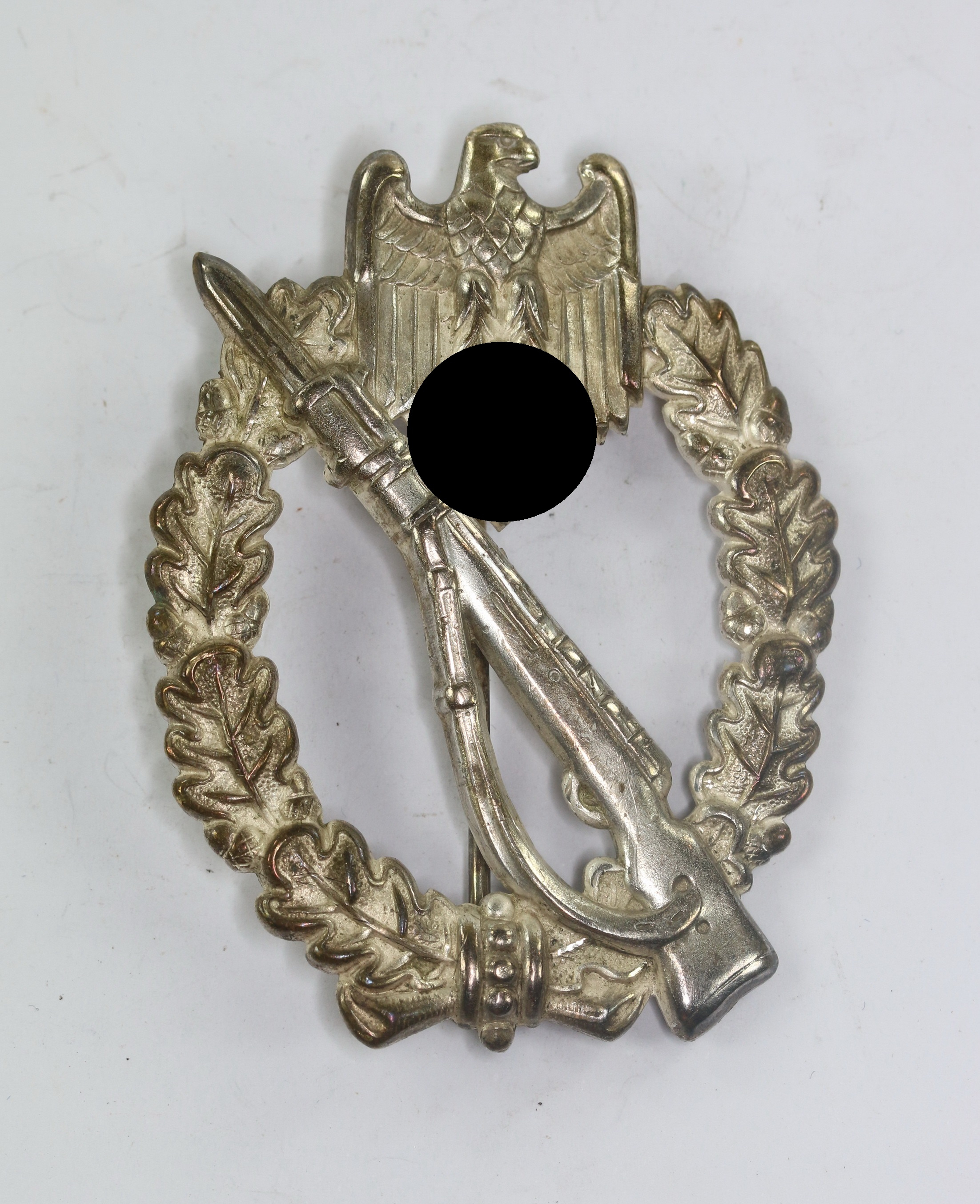 Infanterie-Sturmabzeichen in Silber, Otto Schickle, Pforzheim (Buntmetall) – Bild 1