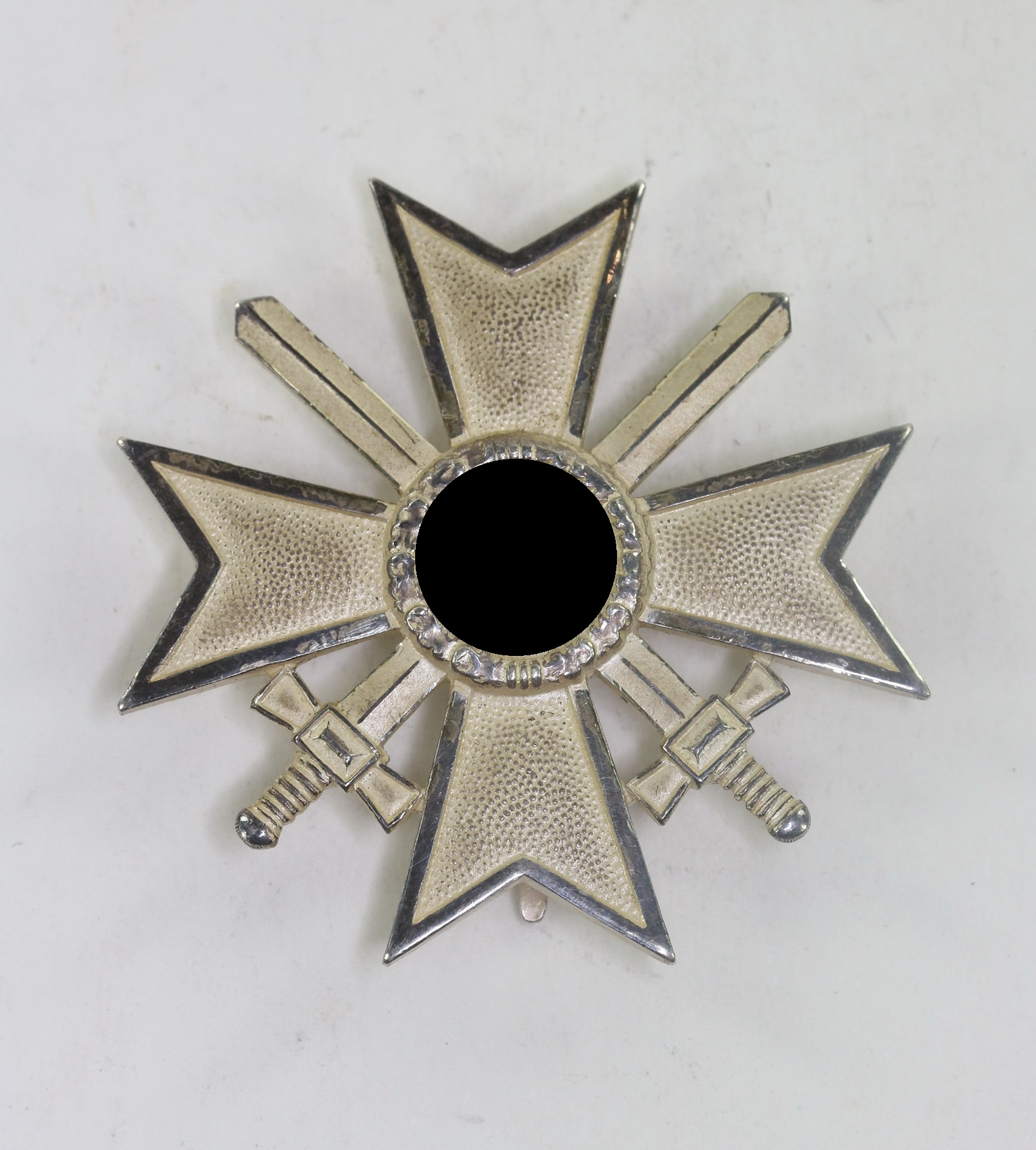 War Merit Cross 1st Class with Swords. Maker L/11 (Wilhelm Deumer, Lüdenscheid) – Bild 1