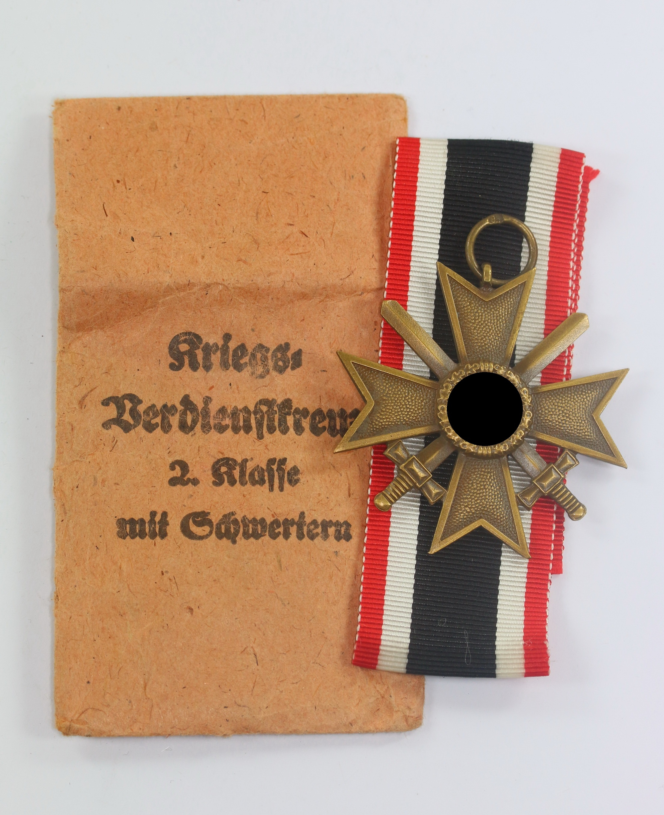 kriegsverdienstkreuz_2 Kriegsverdienstkreuz 2. Klasse mit Schwertern, Hst. 85, in Verleihugstüte Julius Pietsch, Gablonz a.N – Bild 1