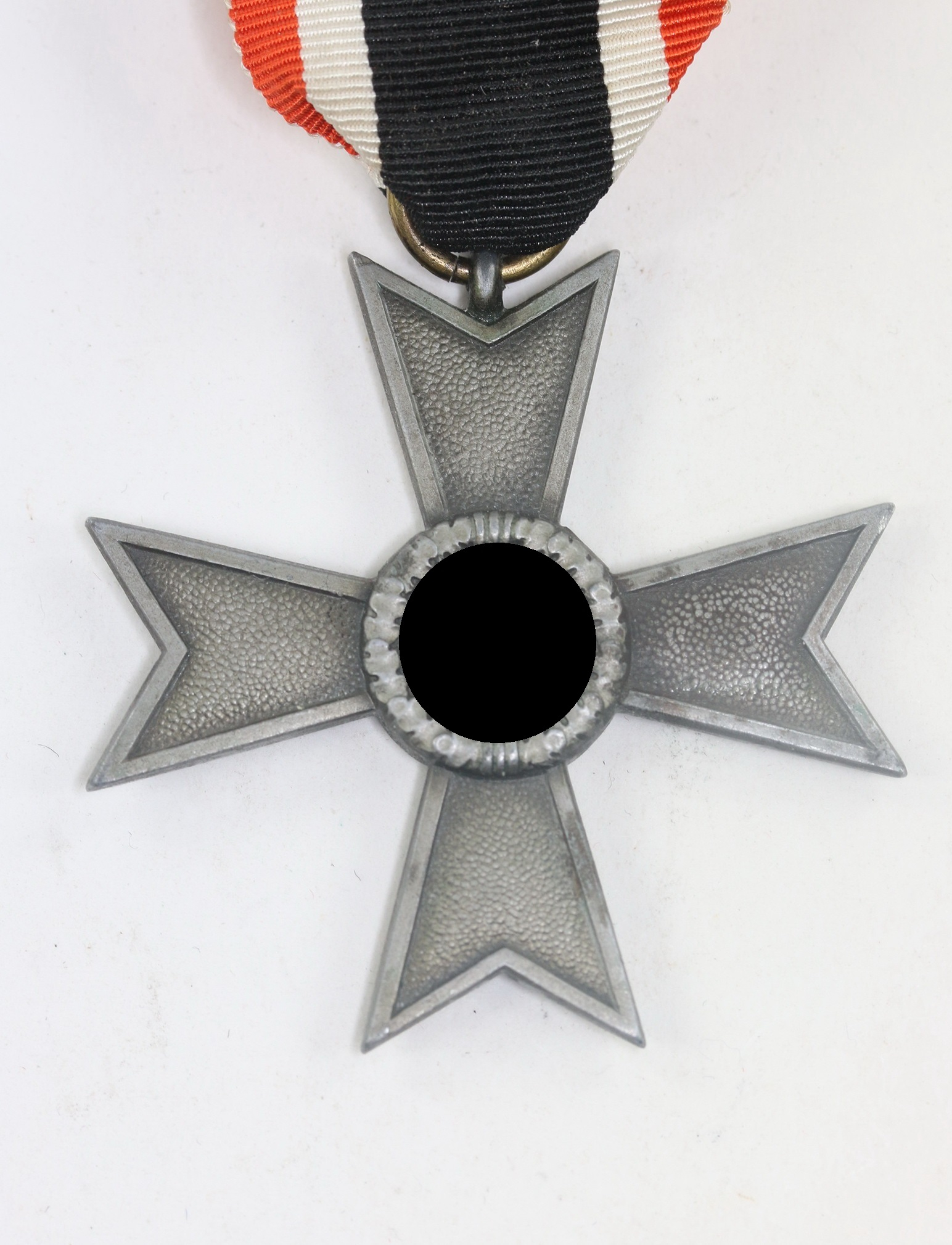 Kriegsverdienstkreuz 2. Klasse (ohne Schwerter), Hst. 107 (Carl Wild, Hamburg) – Bild 1