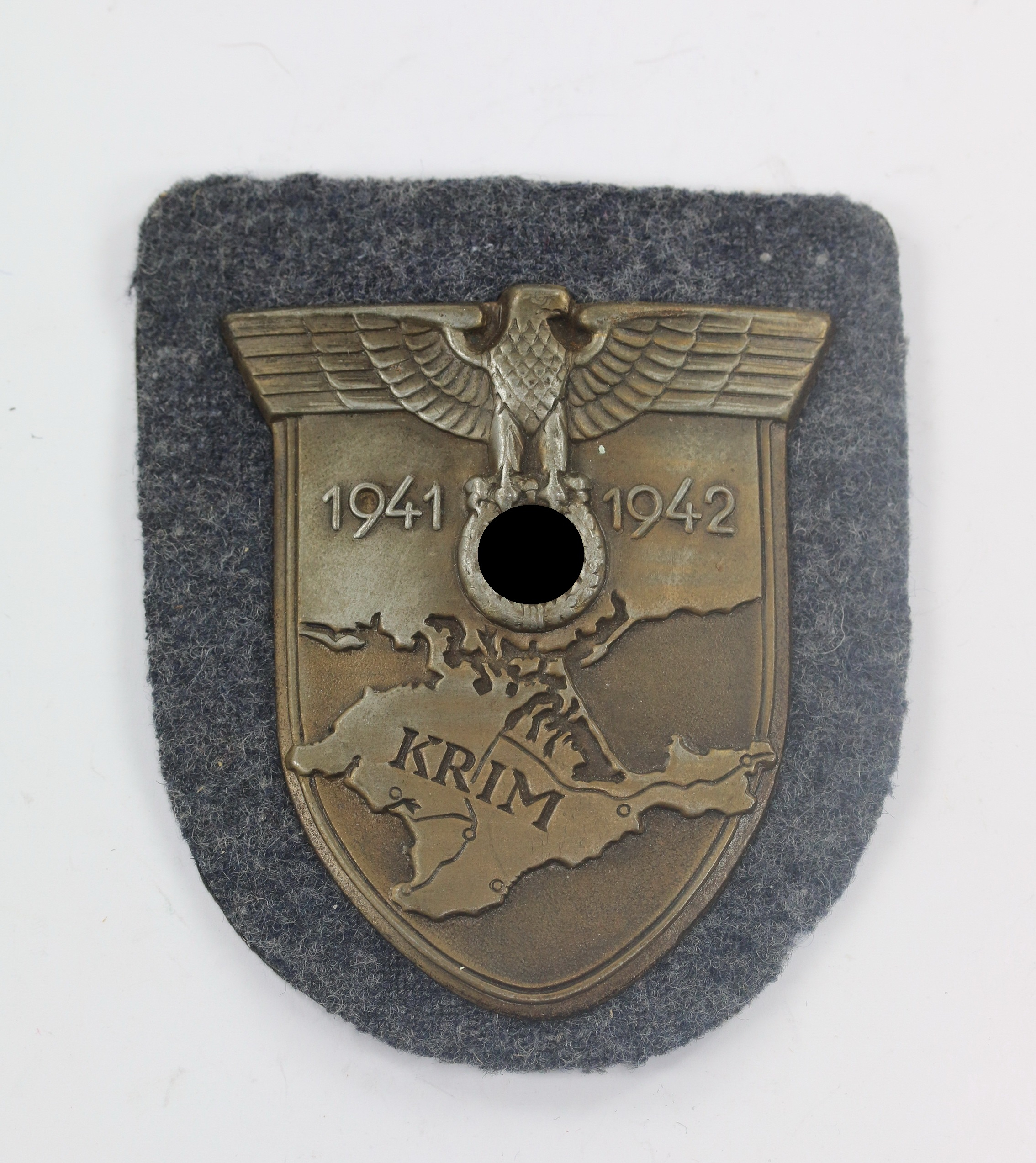 krimschild_auf_luftwaffenstoff_typ_3_1__1_1 Crimea Shield on Luftwaffe Cloth. Type 3.6. – Bild 1