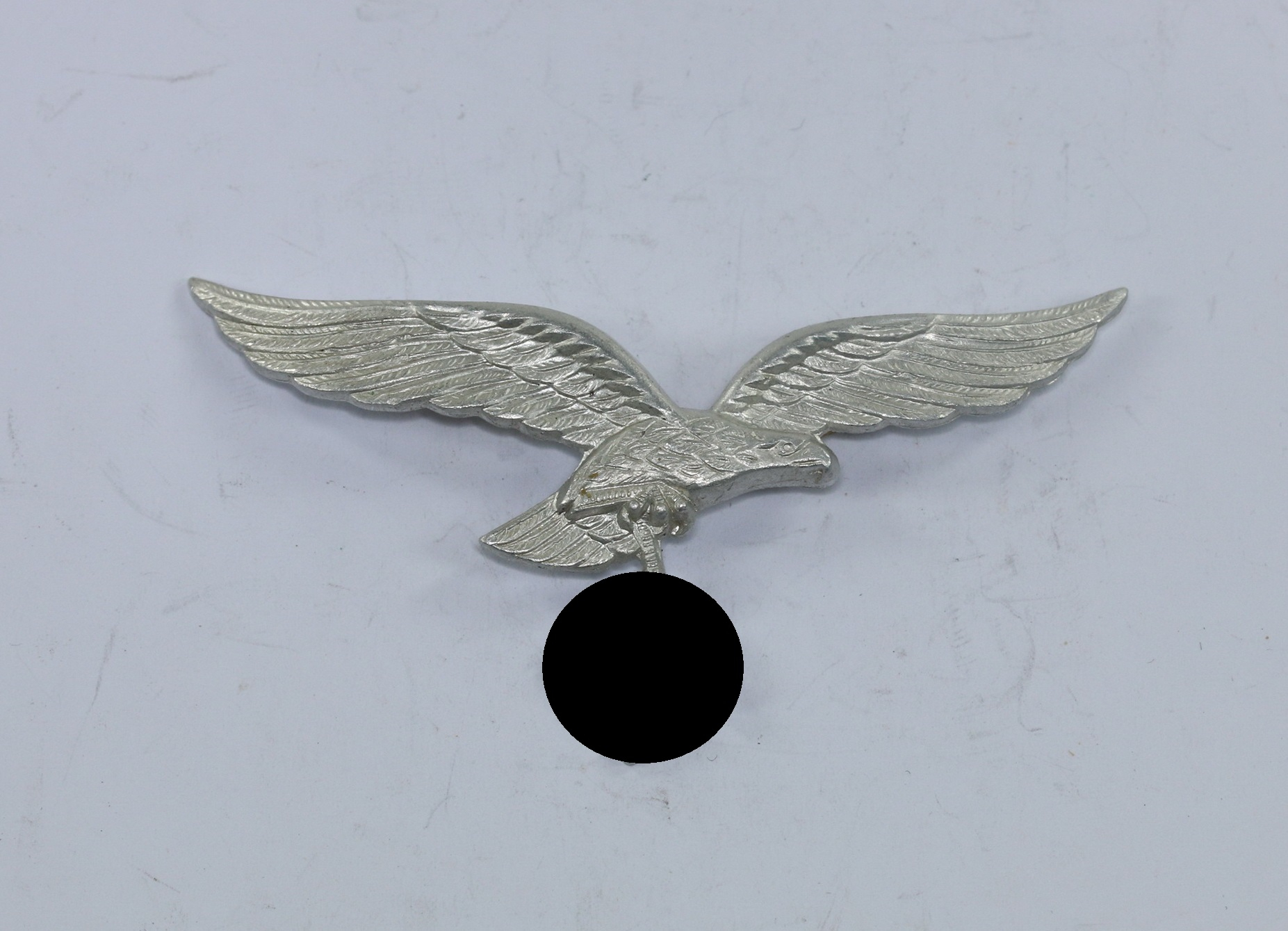 Luftwaffe, Eagle for the Officer Peaked Cap. Maker F.& Co. (Aluminium) – Bild 1