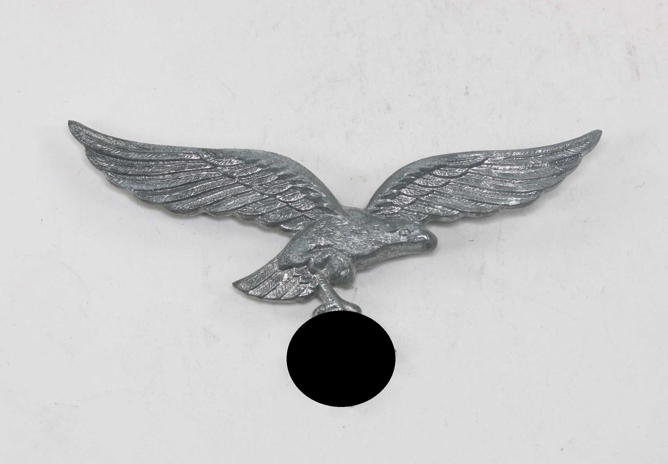 Luftwaffe Eagle for the Peaked Cap. Maker FLL (Friedrich Linden, Lüdenscheid) – Bild 1