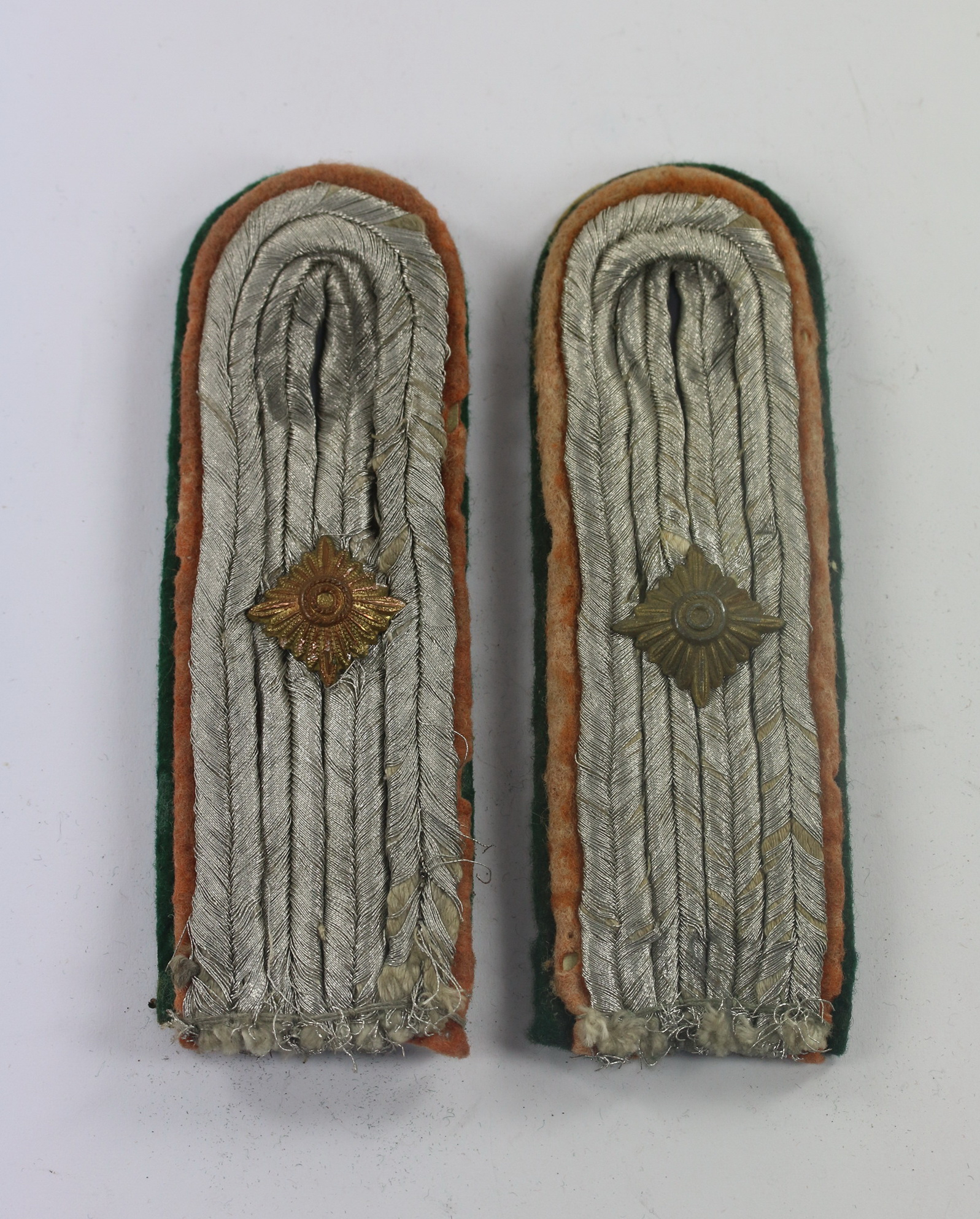 luftwaffe_paar_schulterklappen_f_r_einen_luftwaffenbeamten_im_rang_eines_oberleutnants_3_ Luftwaffe, Paar Schulterklappen für einen Luftwaffen-Beamten im Rang eines Oberleutnants – Bild 1