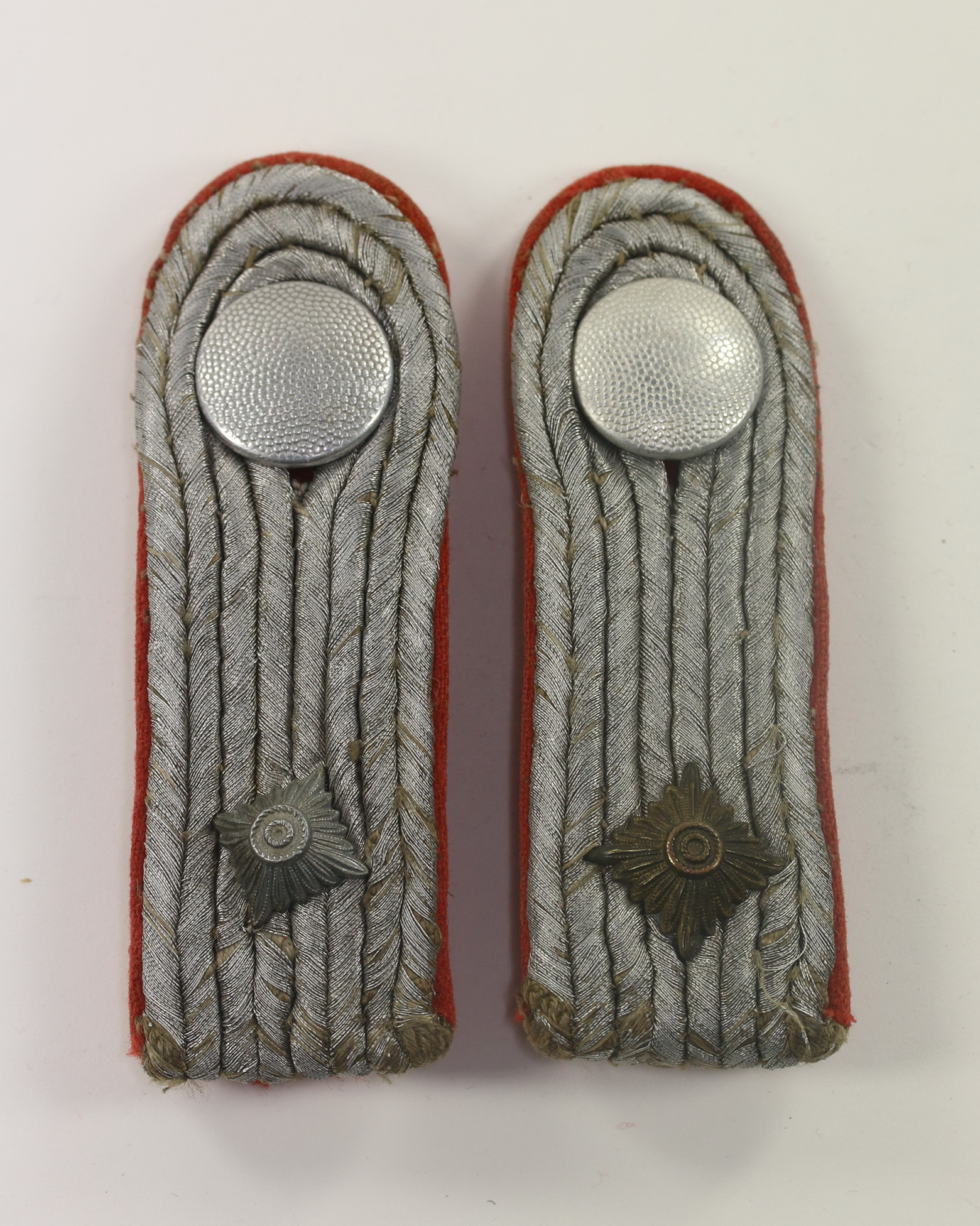 Luftwaffe, Pair of Shoulder Straps for a Senior Lieutenant with Flak. – Bild 1