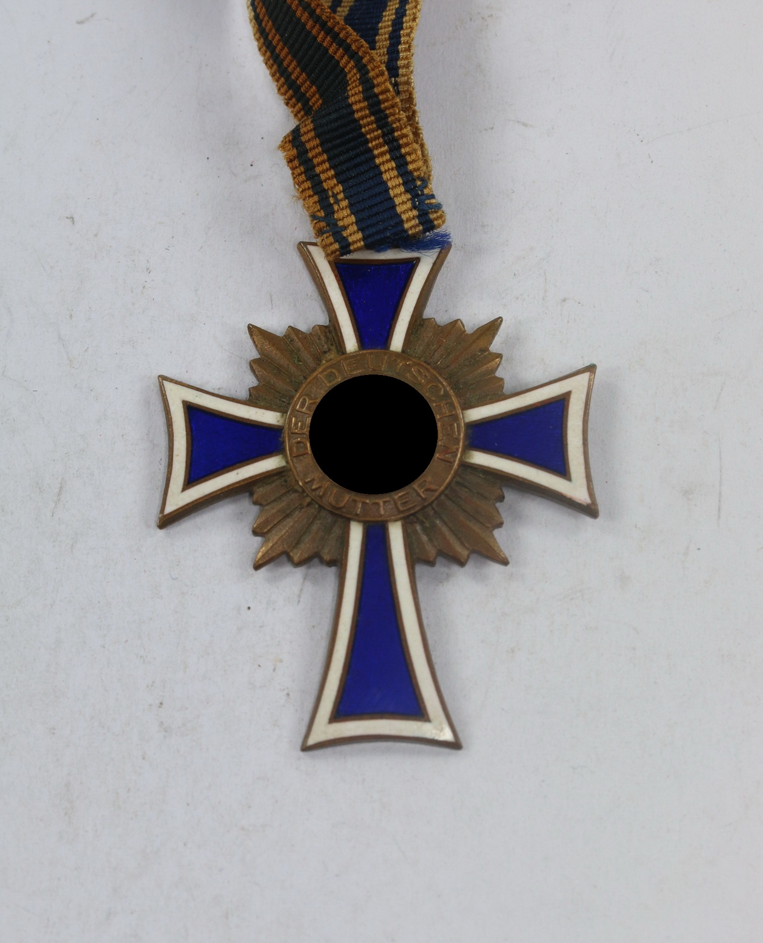  Mutterkreuz in Bronze, 16. Dezmber 1938 - Der Deutschen Mutter – Bild 1