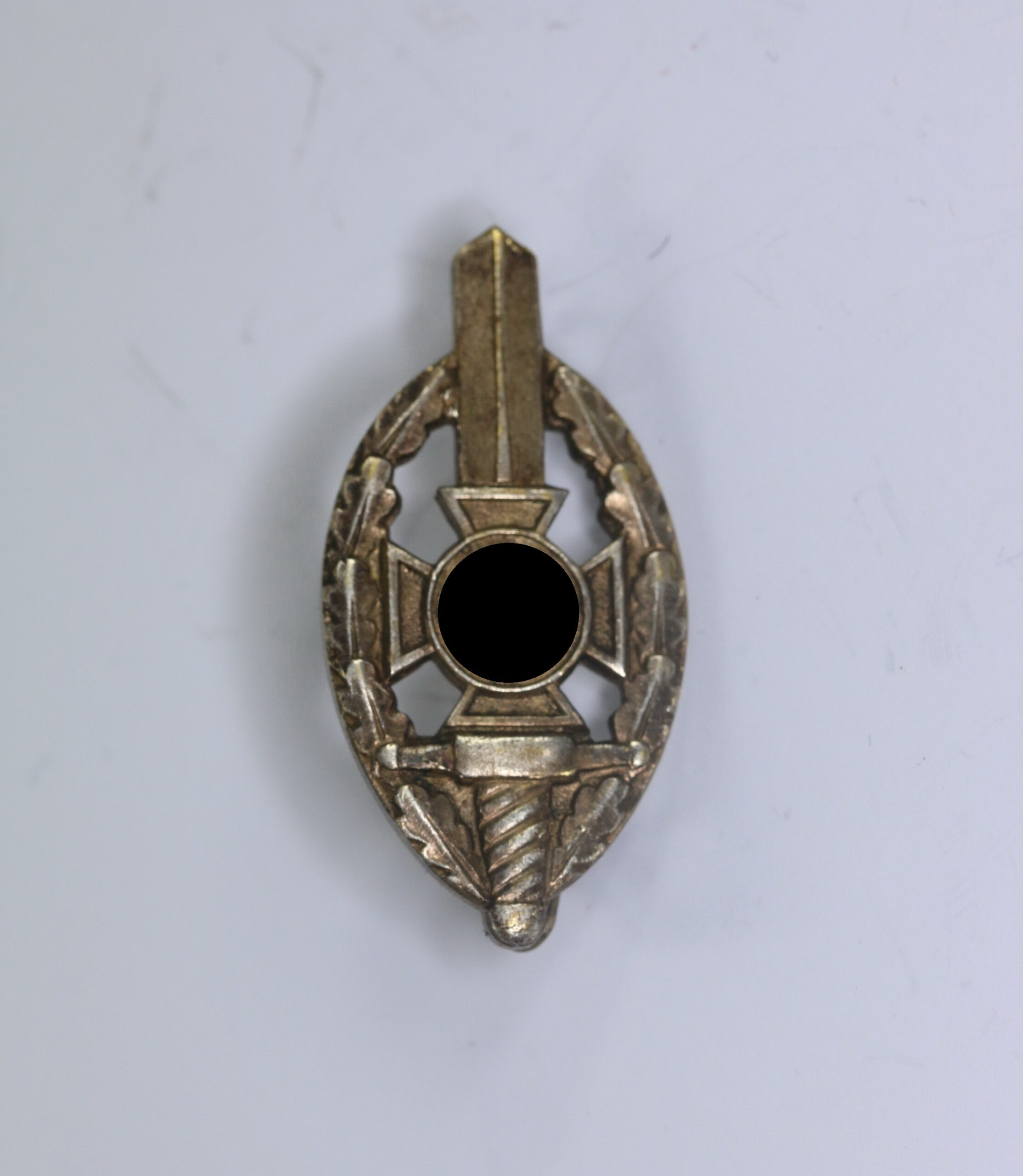 Nationalsozialistische Kriegsopferversorgung (NSKOV), Mitgliedsabzeichen, Hst. Deschler München Ges. Gesch. – Bild 1