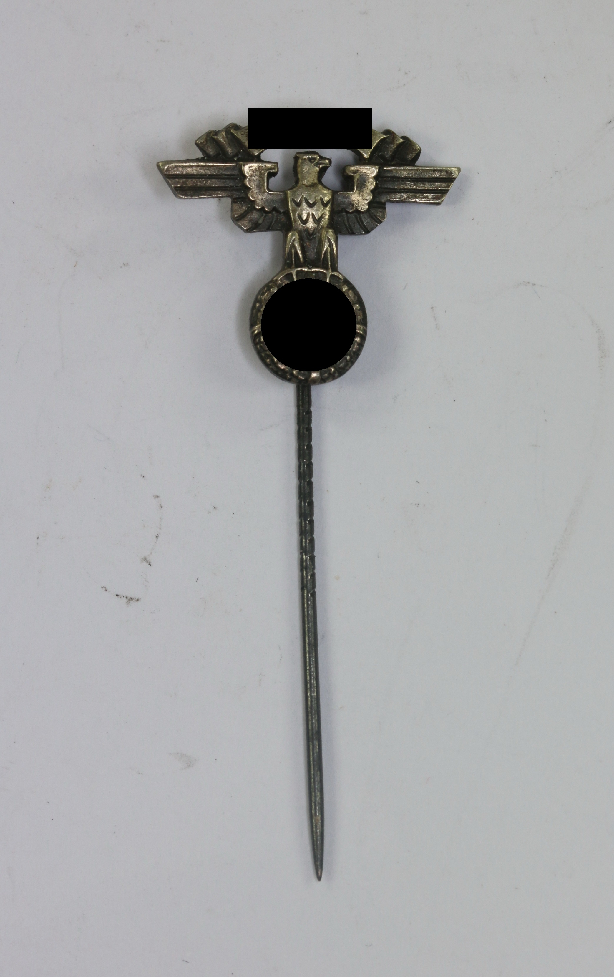 nationalsozialistisches_kraftfahrkorps_nskk_mitgliedsabzeichen_hst National Socialist Driver Corps (NSKK), Membership Badge. Maker M/17 and A Ges. Gesch. (Assmann & S6hne, Lüdenscheid) – Bild 1