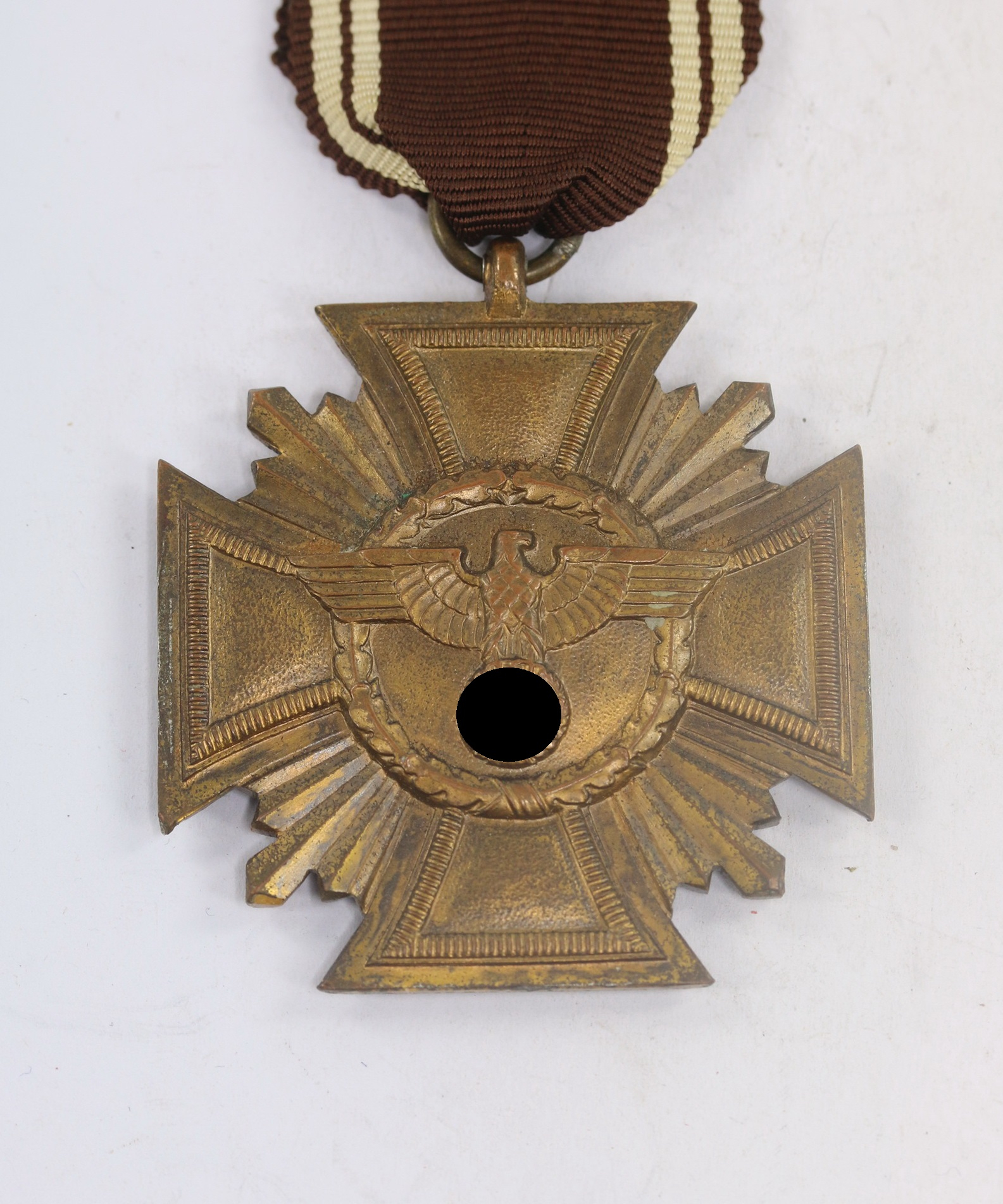 NSDAP Bronze Loyal Service Medal. Maker 15, Cupal. – Bild 1