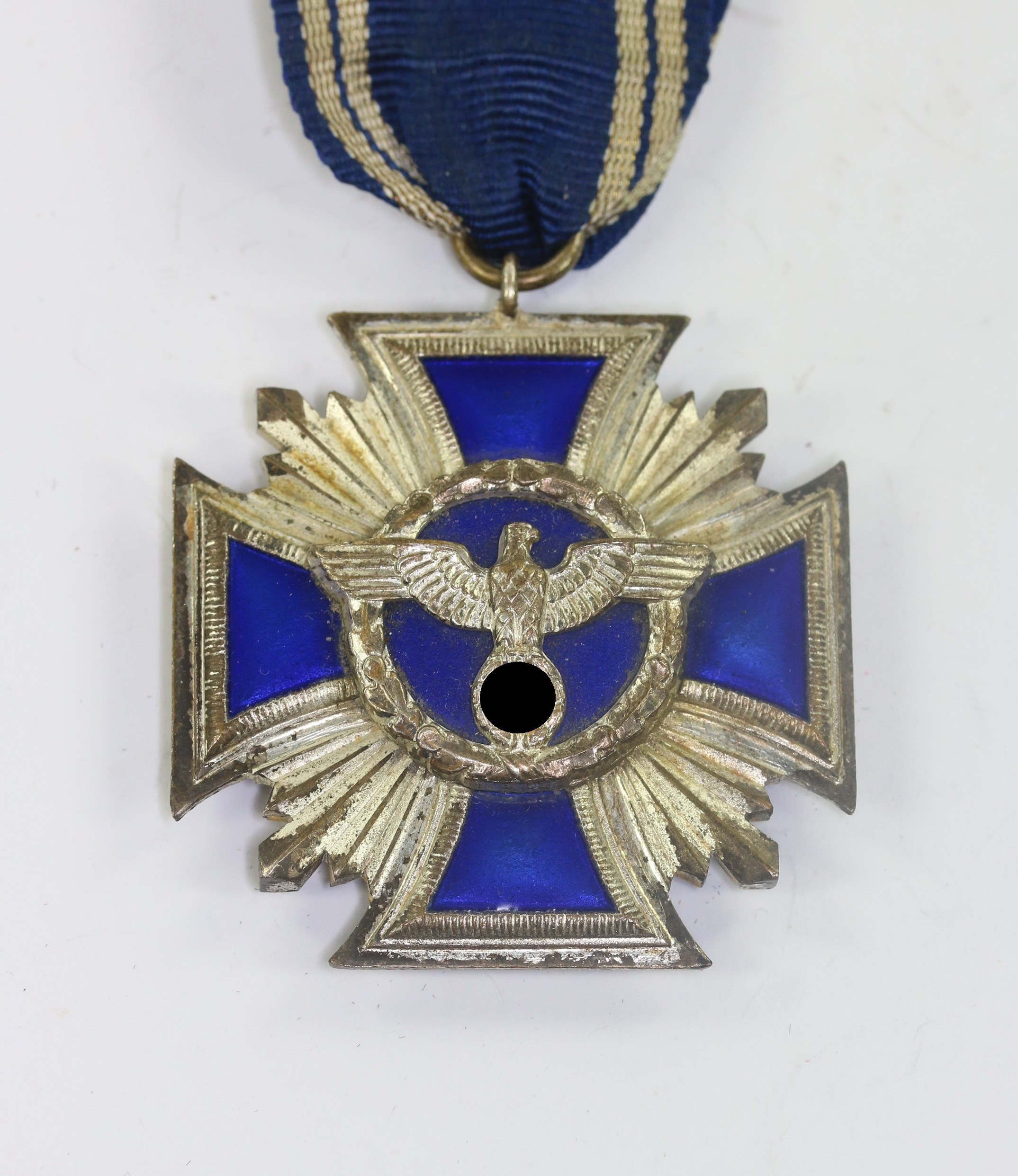 nsdap_dienstauszeichnung_in_silber_massiv__treue_f_r_f_hrer_und_volk_1__1 NSDAP Silver Loyal Service Cross for 15 Years. – Bild 1
