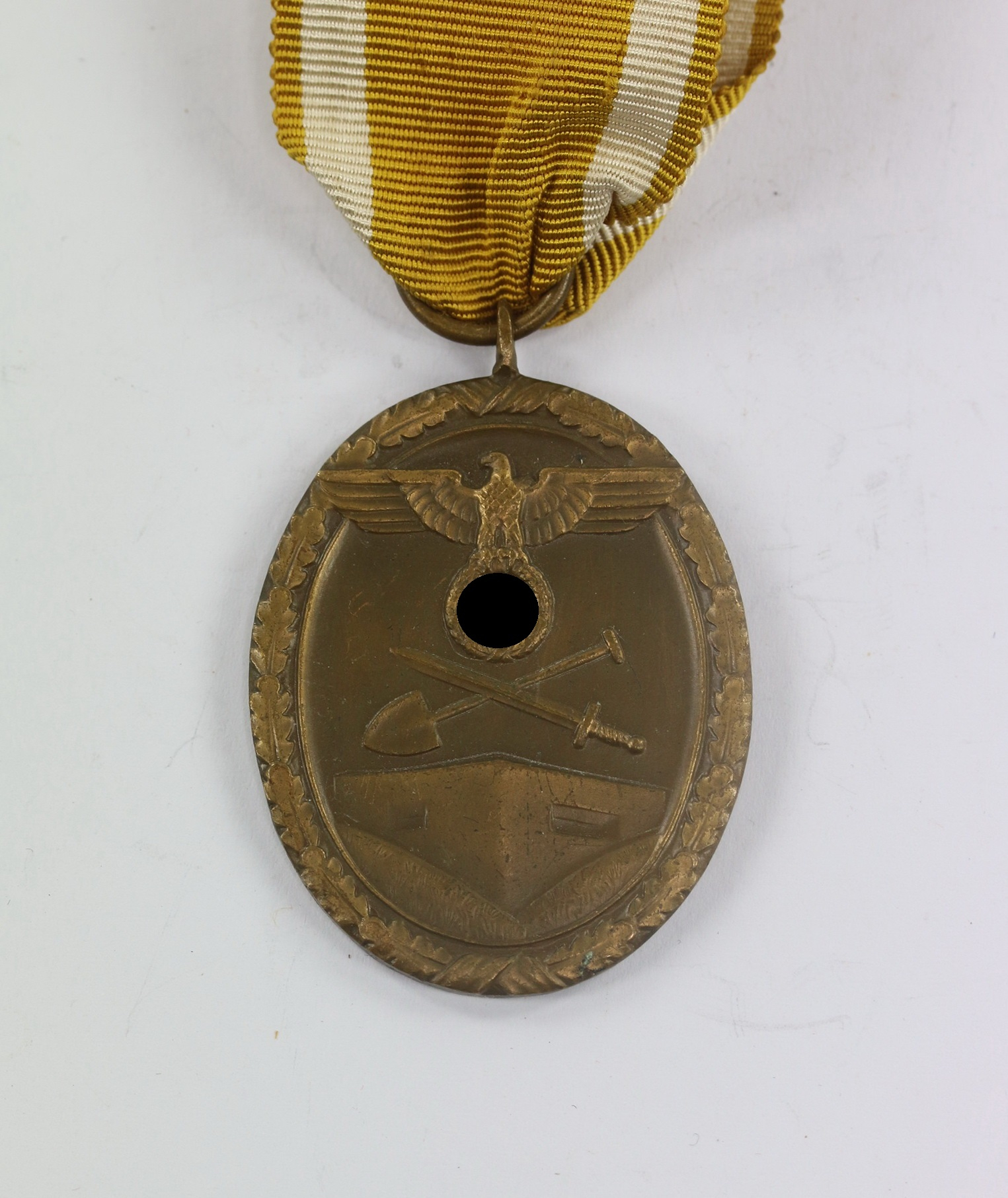 original_deutsches_schutzwall_ehrenzeichen_f_r_arbeit_zum_schutze_deutschlands_buntmetall_1__3 West Wall Medal. – Bild 1