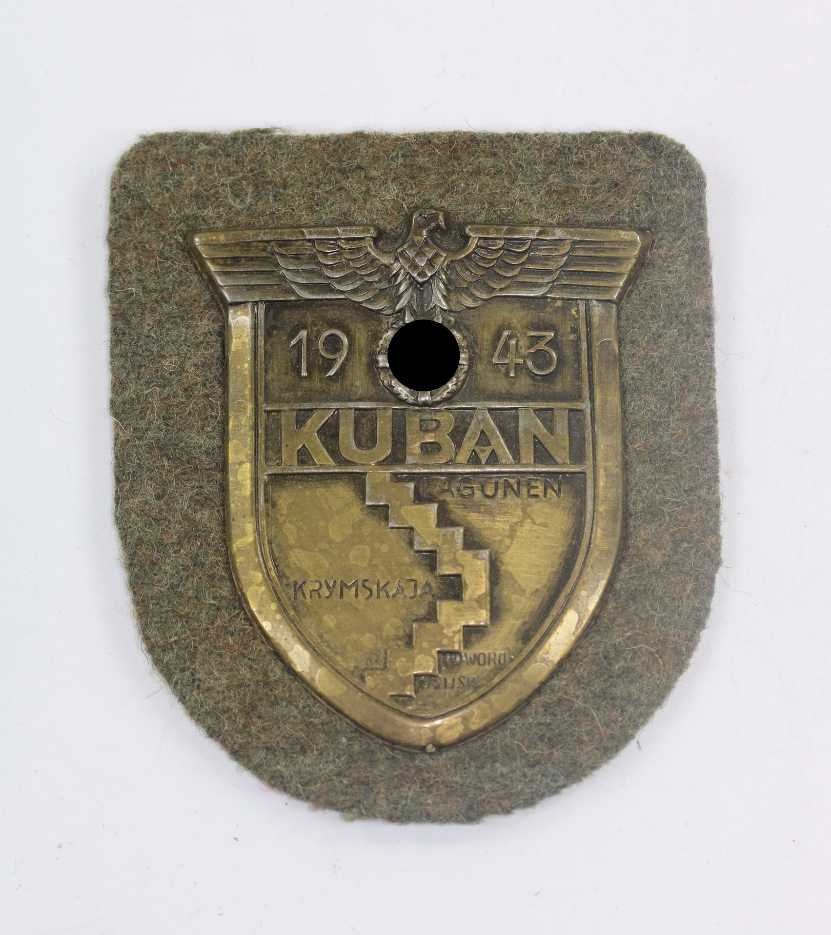 original_kubanschild_auf_heeresstoff_rudolf_karneth_gablonz_rk_1__1 Kuban Shield on Army Cloth. Type Rudolf Karneth, Gablonz (RK) – Bild 1