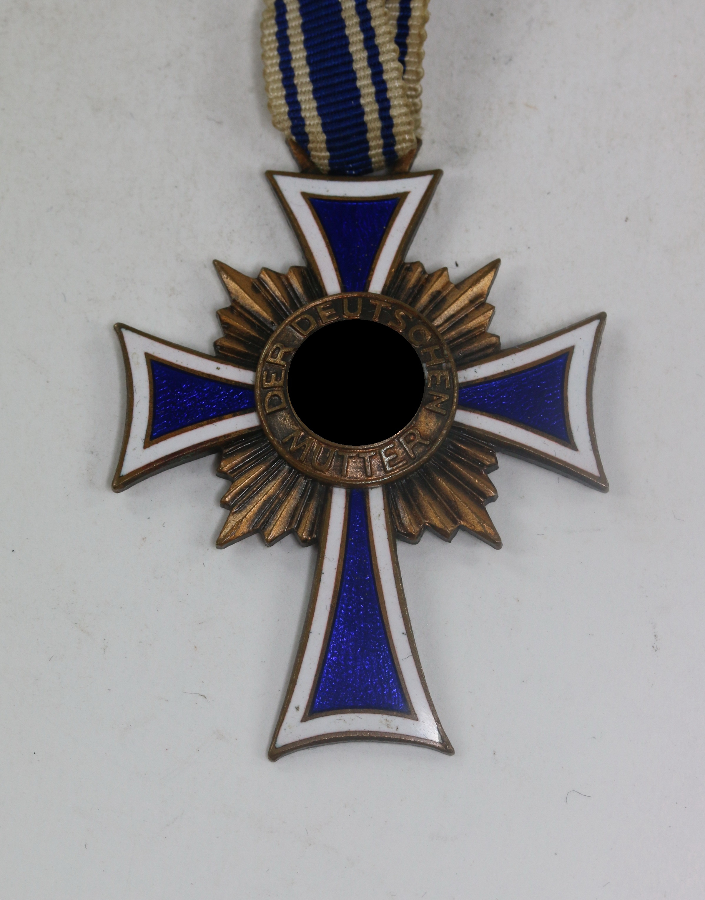 original_mutterkreuz_in_bronze_1__5 Bronze Mother Cross. – Bild 1