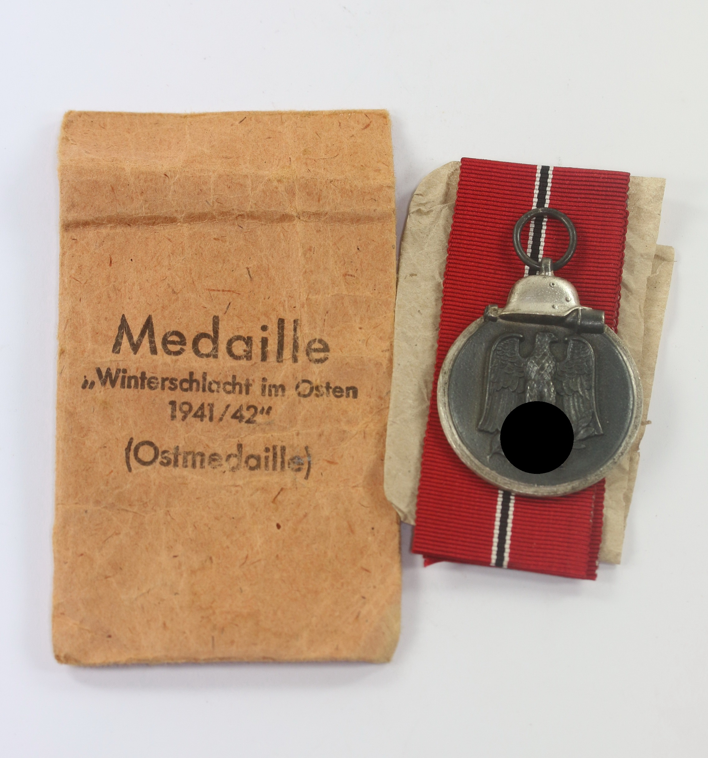 ostmedaille_hst Ostmedaille, Hst.1, in Verleihungstüte, Deschler & Sohn, München 9 – Bild 1