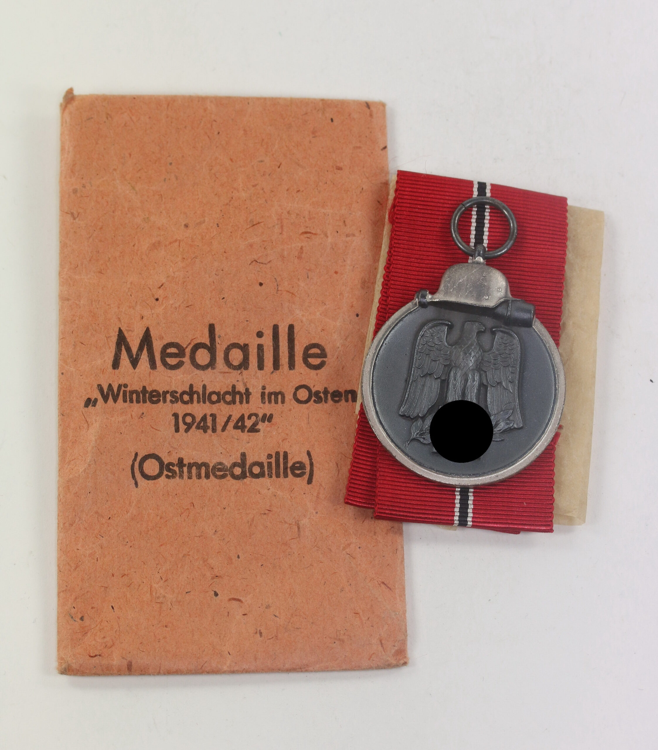 Ostmedaille, in Verleihungstüte Eugen Schmidthäußler Pfozheim – Bild 1