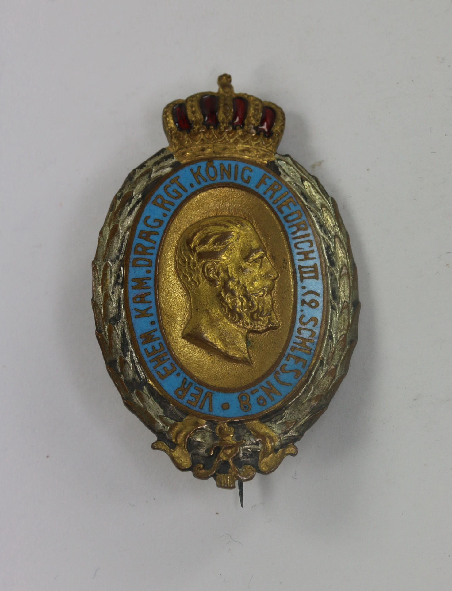 preu_en_abzeichen_ver Preußen, Abzeichen, Ver. Ehem. Kam. Drag. Rgt. König Friedrich III. (2. Schles.) No 8, Hst. Paul Küst Berlin C. Sydelstr. 191. – Bild 1