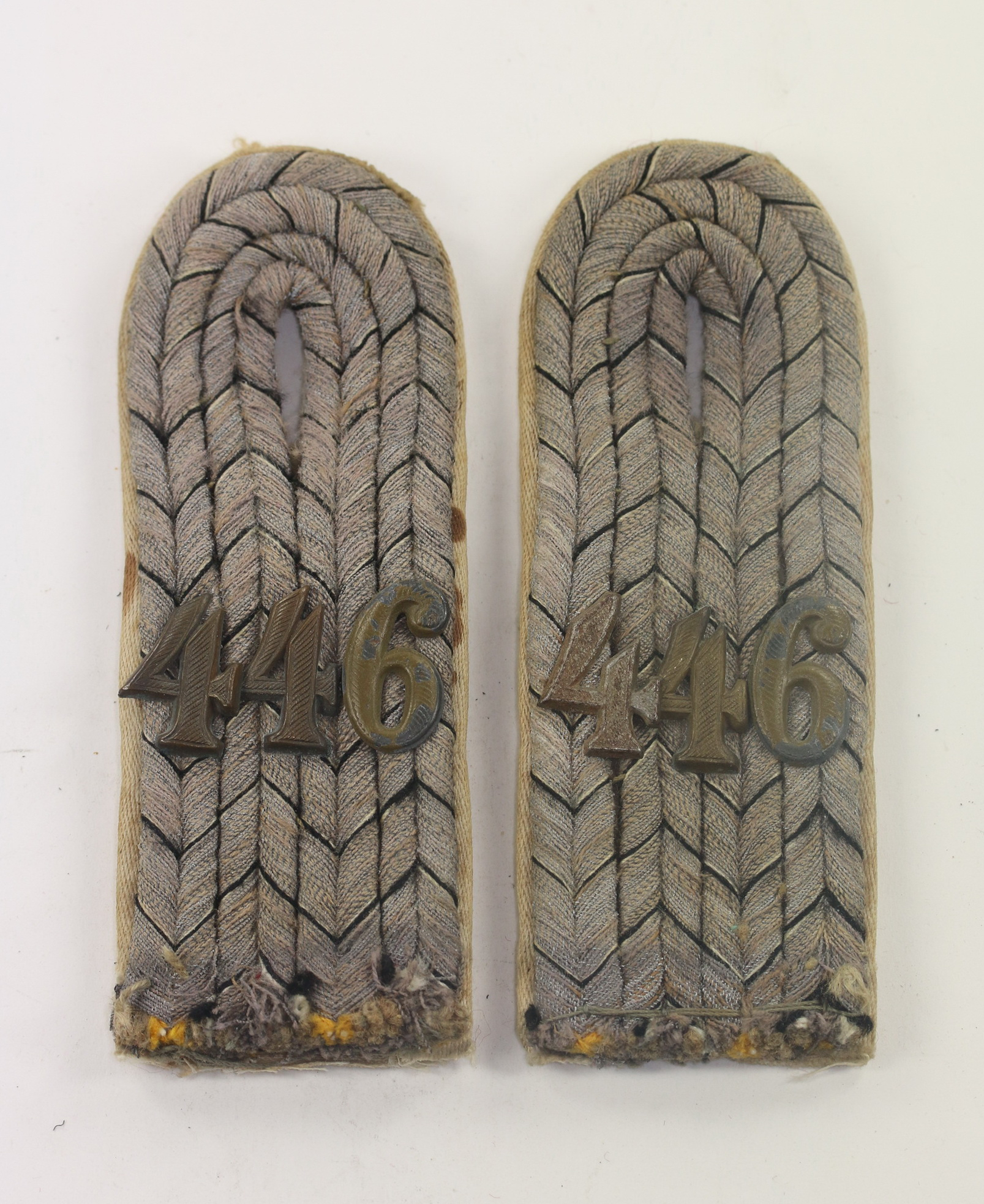 Preußen, Paar Schulterklappen für einen Leutnant im Infanterie Regiment 446 – Bild 1