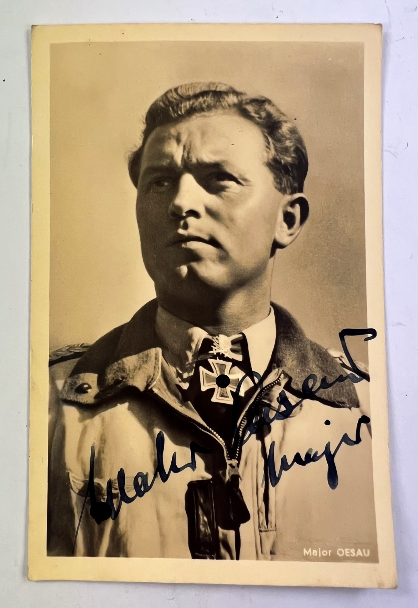 Signed Portrait Photo from Swords Winner Oberst Walter Oesau – Bild 1