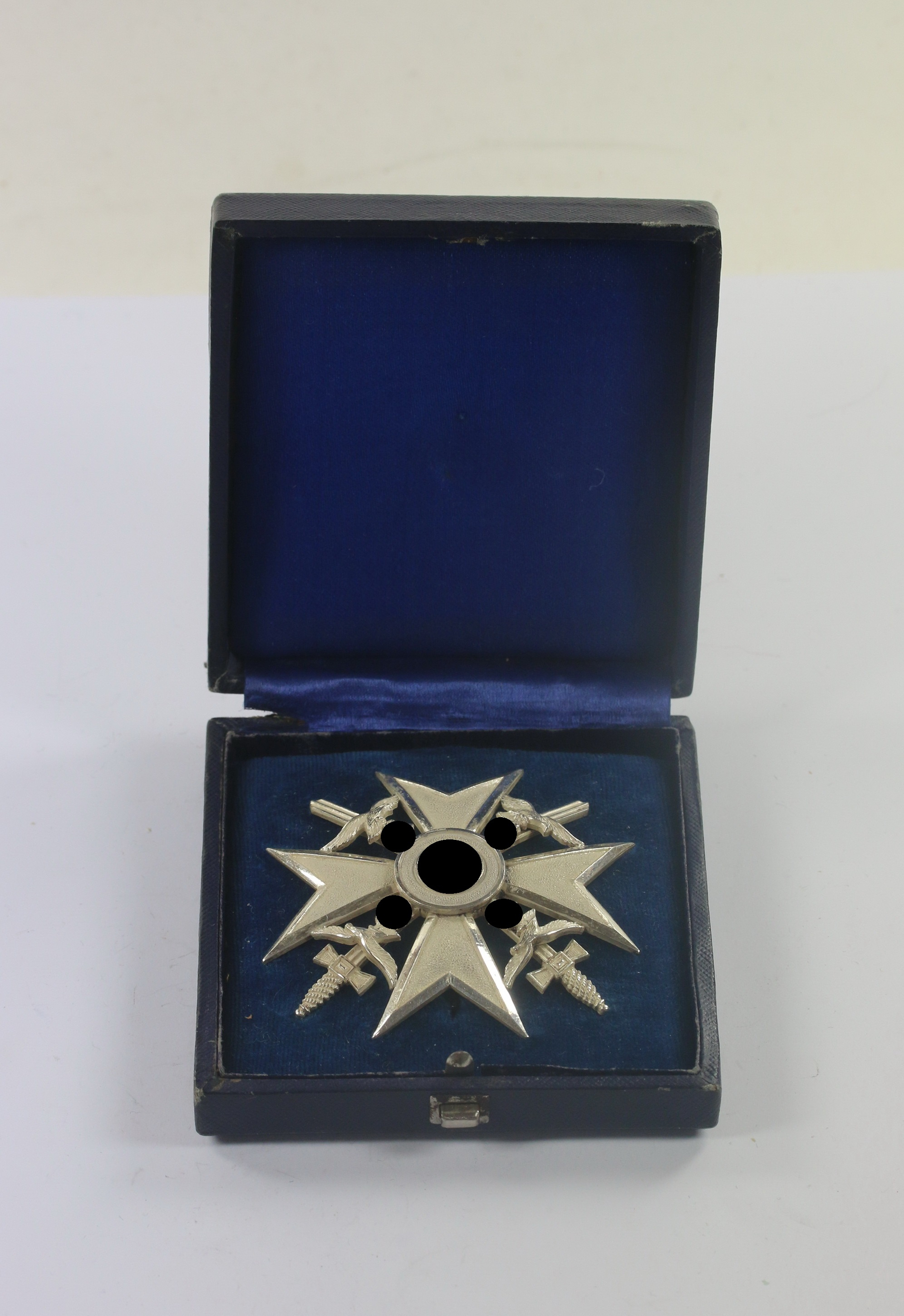 spanienkreuz_in_silber_mit_schwertern_wilhelm_deumer_l_denscheid_835_im_ldoetui_1__1 LDO Cased Silver Spanish Cross. Type Wilhelm Deumer, Lüdenscheid – Bild 1