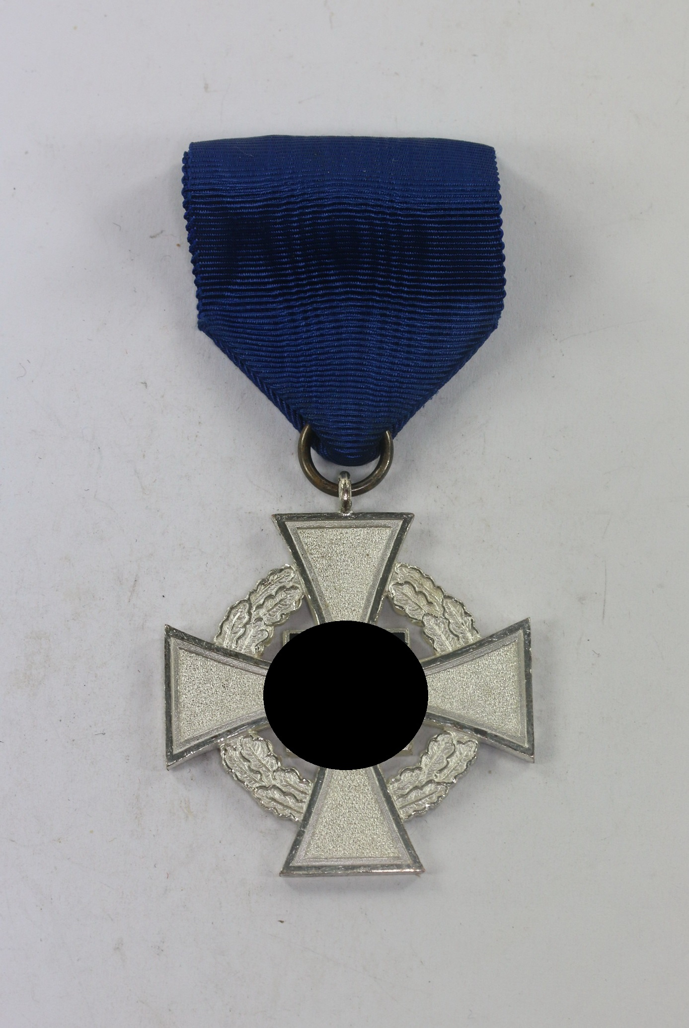 Treudienstehrenzeichen in Silber (25 Jahre), Für treue Dienste – Bild 1