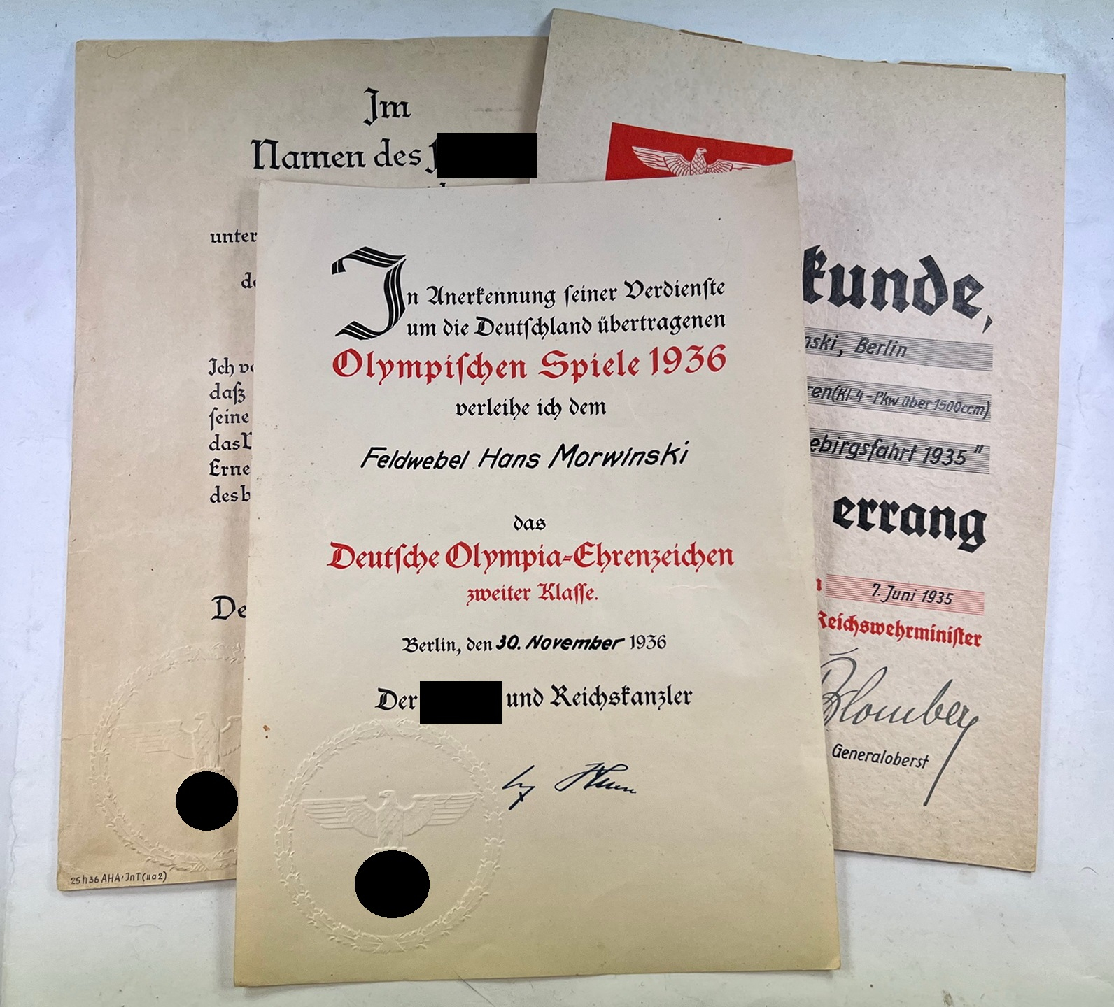 urkunde_deutsches_olympiaehrenzeichen_2 Document for the German Olympic Games Medal 1936. – Bild 1