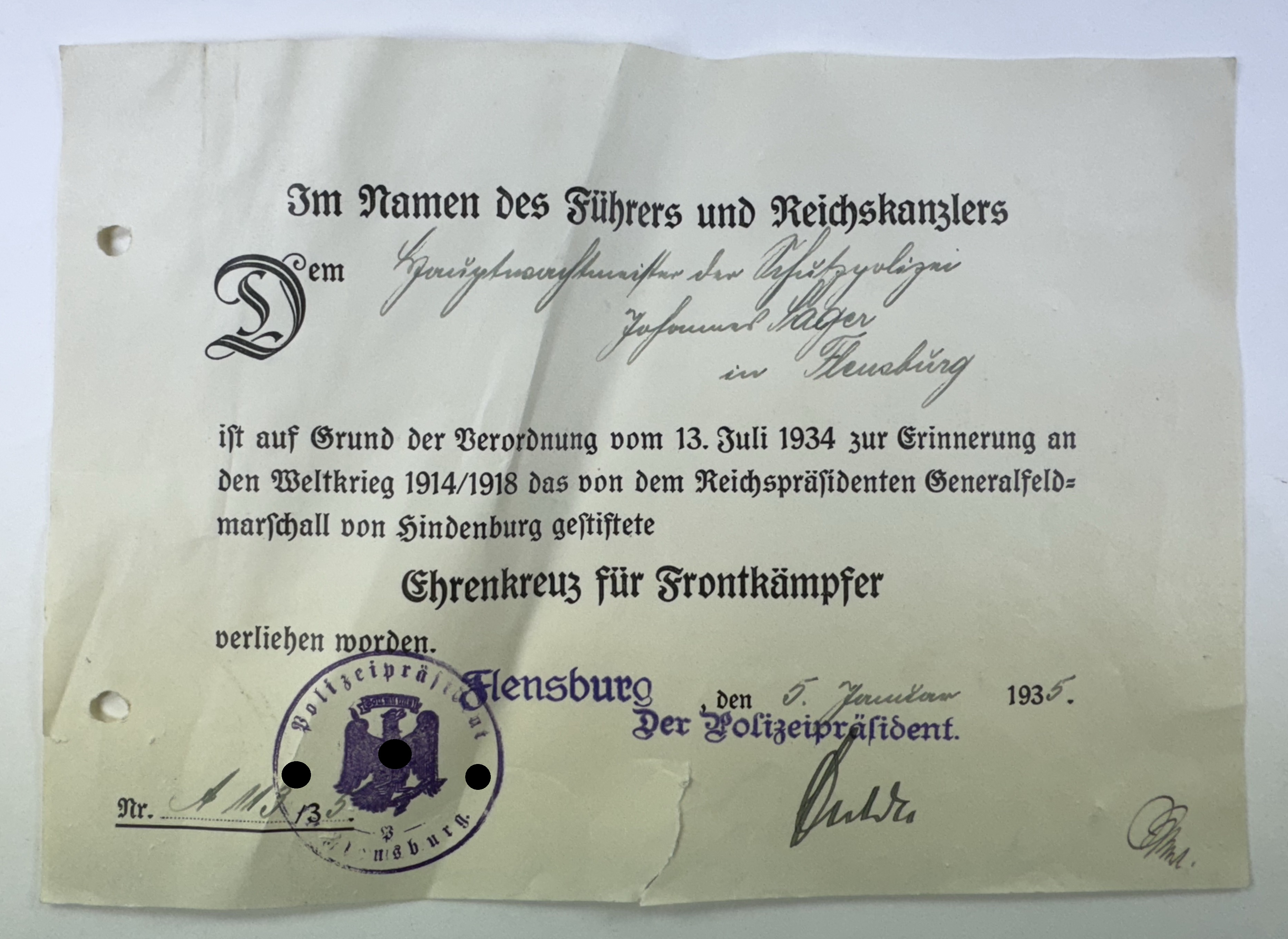 urkunde_ehrenkreuz_f_r_frontk_mpfer_2__1 Document for the Hindenburg Cross for Participants. – Bild 1