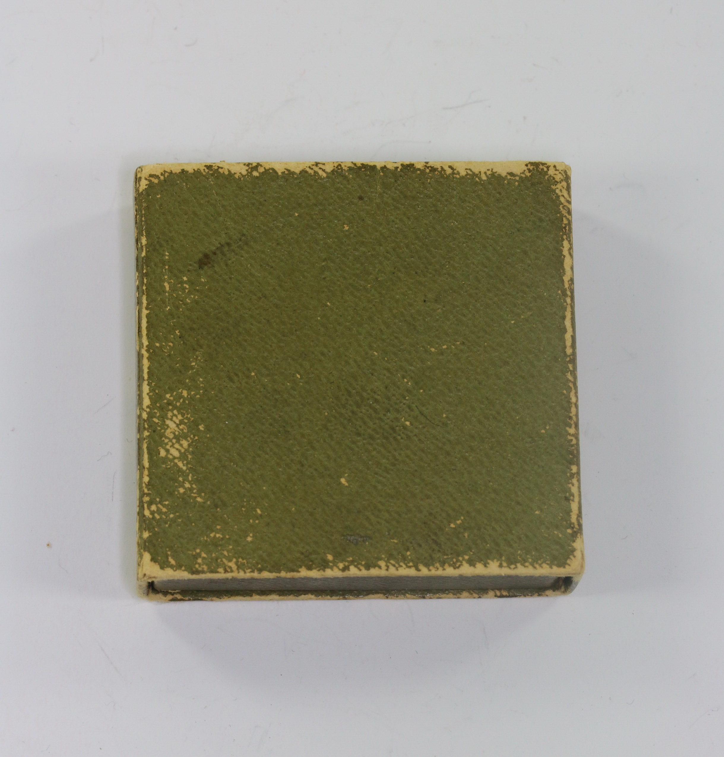 verleihungsschachtel_grubenwehr_ehrenzeichen_1 Box for the Mine Rescue Service Medal 1st Class. – Bild 1