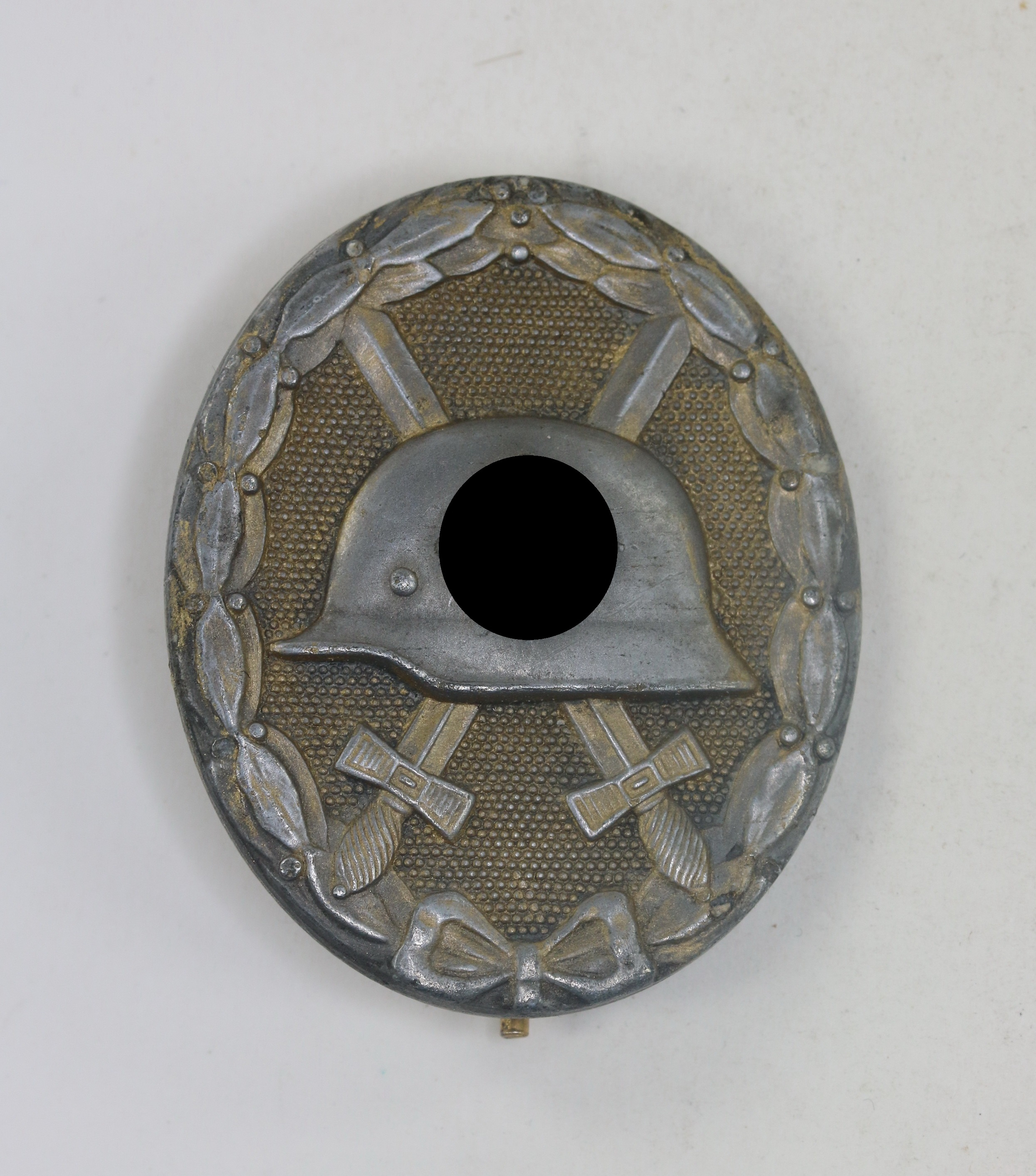 Gold Wound Badge. Maker 30 (Hauptmünzamt Wien) – Bild 1