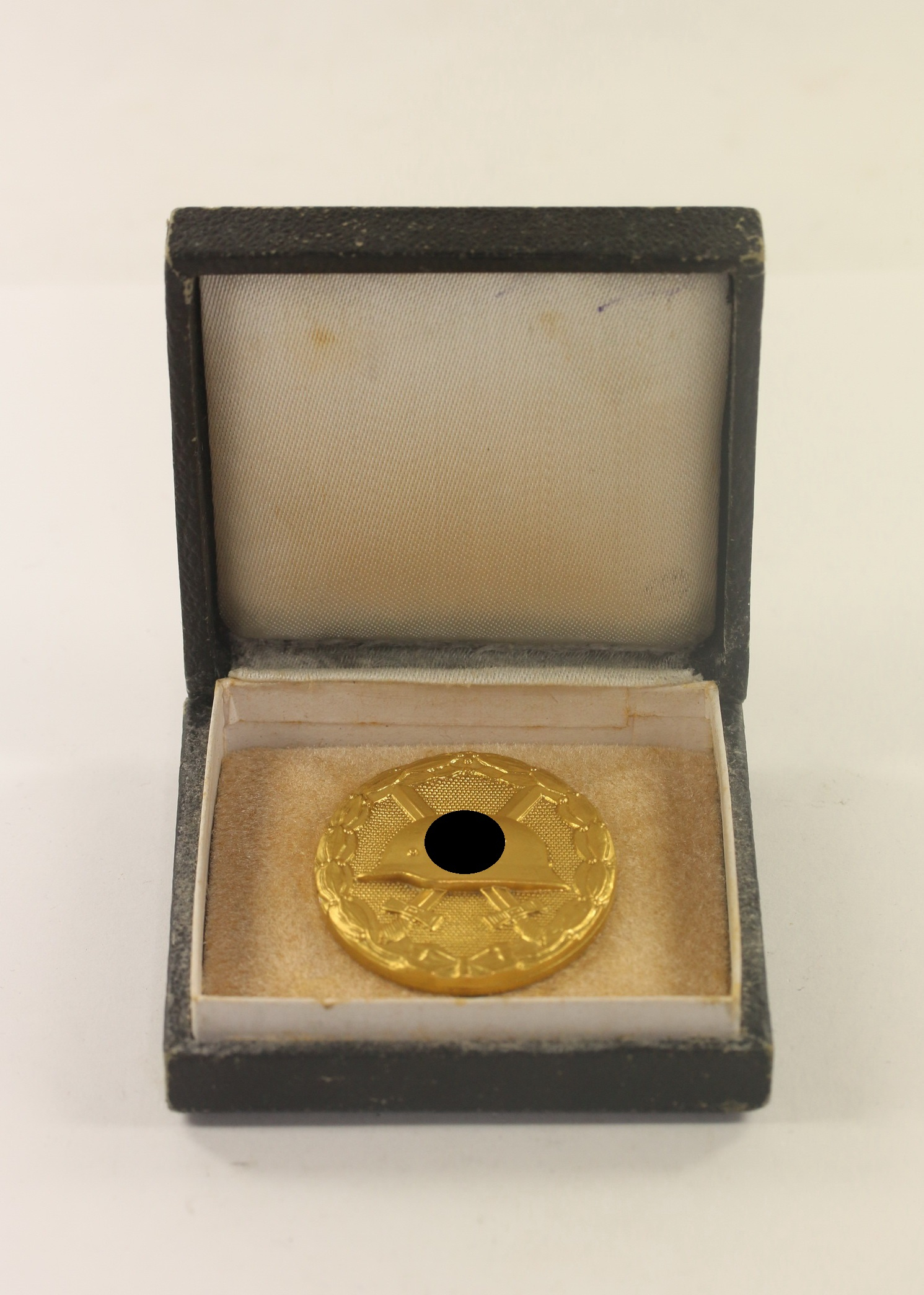 Verwundetenabzeichen in Gold 1939, Hst. 30 (Hauptmünzamt Wien), im Etui  – Bild 1