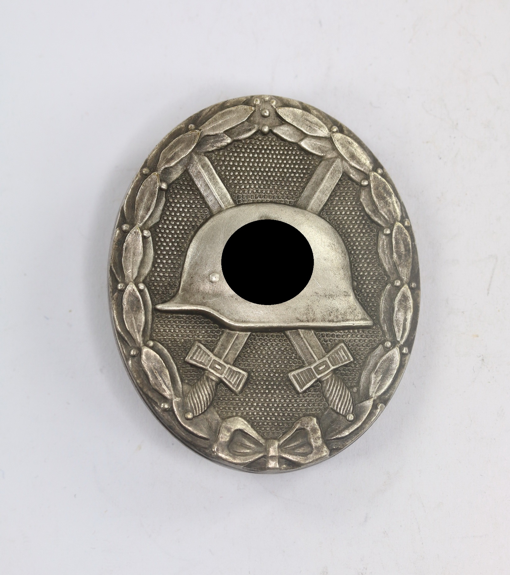 verwundetenabzeichen_in_silber_1939_buntmetall_hauptm_nzamt_wien_1__3 Silver Wound Badge 1939. Type Main Mint, Vienna. – Bild 1
