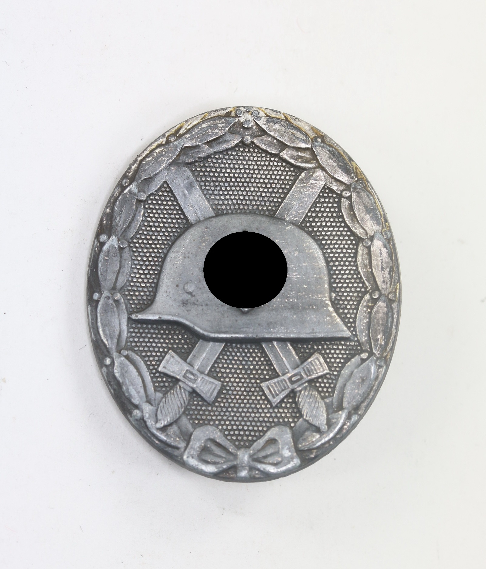 Silver Wound Badge. Maker 26 (B.H. Mayer, Pforzheim) – Bild 1
