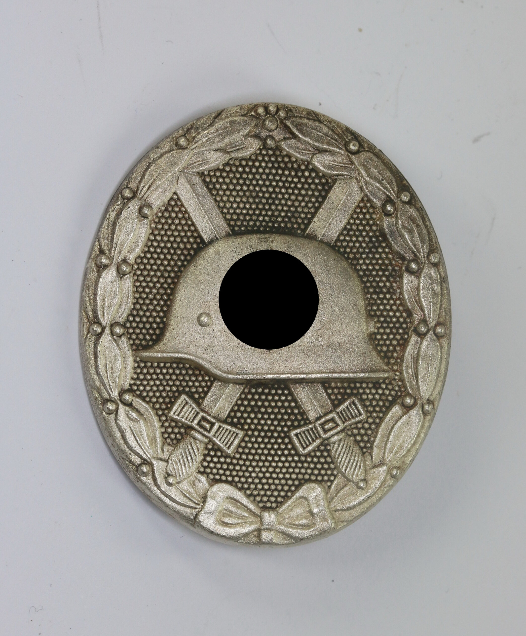 Verwundetenabzeichen in Silber 1939, Hst. 65 (Klein & Quenzer, Oberstein) – Bild 1