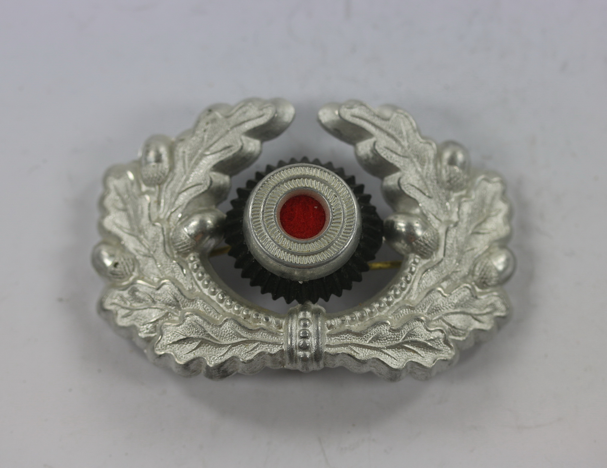 Oak Leaf Wreath and Cockade for the Officer Peaked Cap.  – Bild 1