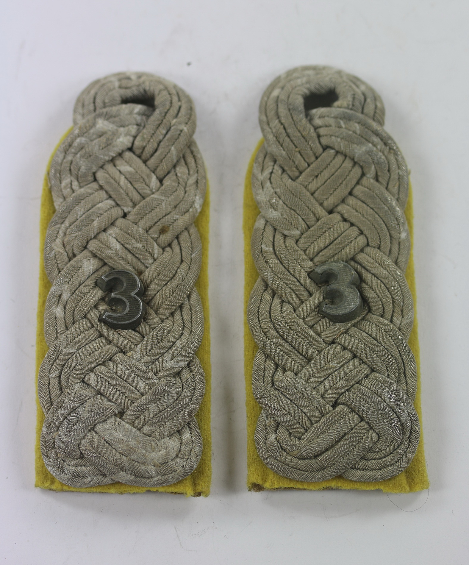 Pair of Shoulder Straps for a Major with Kavelrieregiment 3 – Bild 1