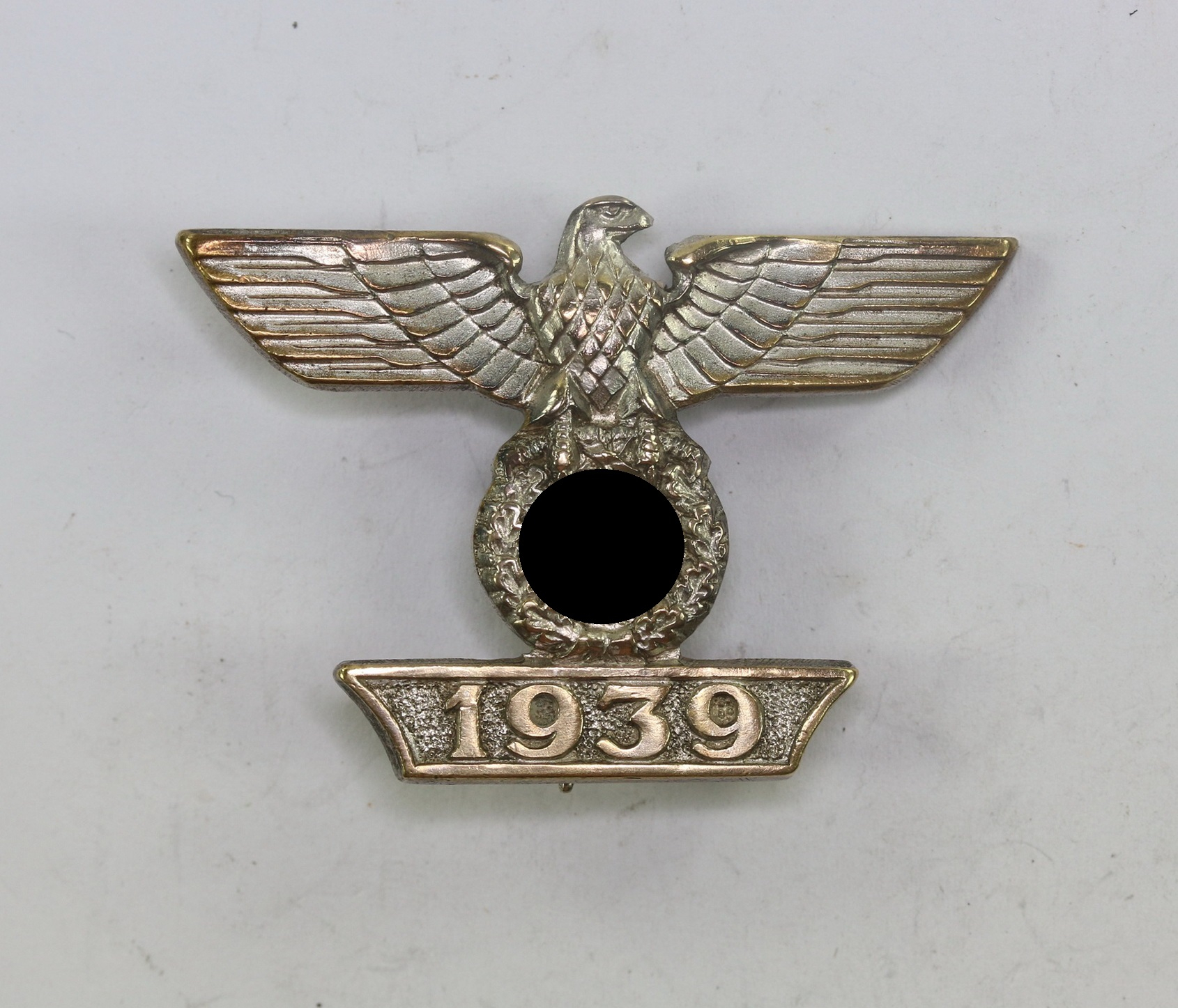 Wiederholungsspange 1. Klasse 1939, 1. Form (!), C.E. Juncker, Berlin (Buntmetall) – Bild 1