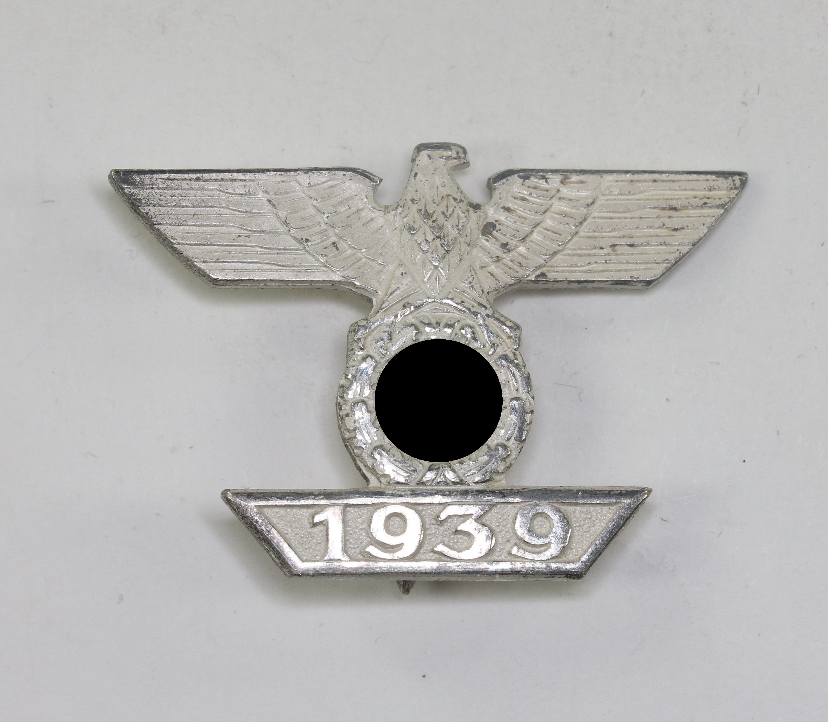 Repetition Clasp 1939 to the  Iron  Cross 1st Class 1914. Type B.H. Mayer, Pforzheim (Buntmetall) – Bild 1