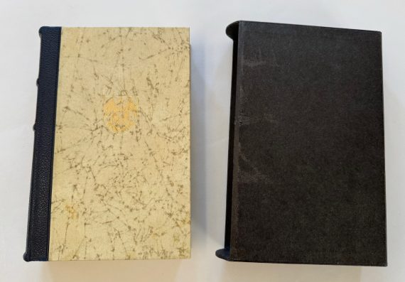 Buch, Adolf Hitler, Mein Kampf, Hochzeitsausgabe Rathenow 1937, 250.260. Auflage (1)