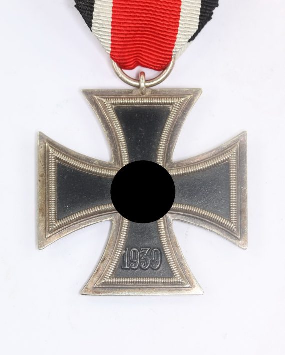 Eisernes Kreuz 2. Klasse 1939, Hst. 137 (J.H. Werner, Berlin) (1)