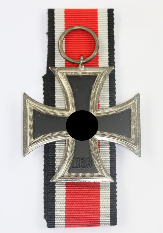 Eisernes Kreuz 2. Klasse 1939, Schinkel Variante, Wilhelm Deumer, Lüdenscheid, magnetischer Kern (1)