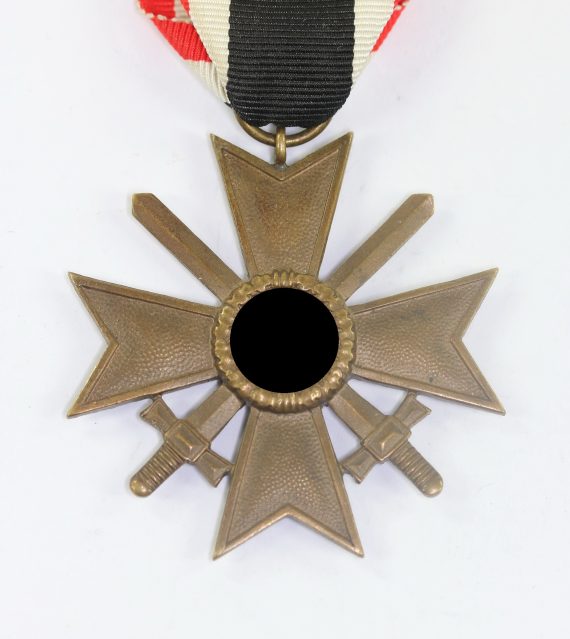 Kreigsverdienstkreuz 2. Klasse mit Schwertern, ohne Hersteller (Buntmetall) (1)
