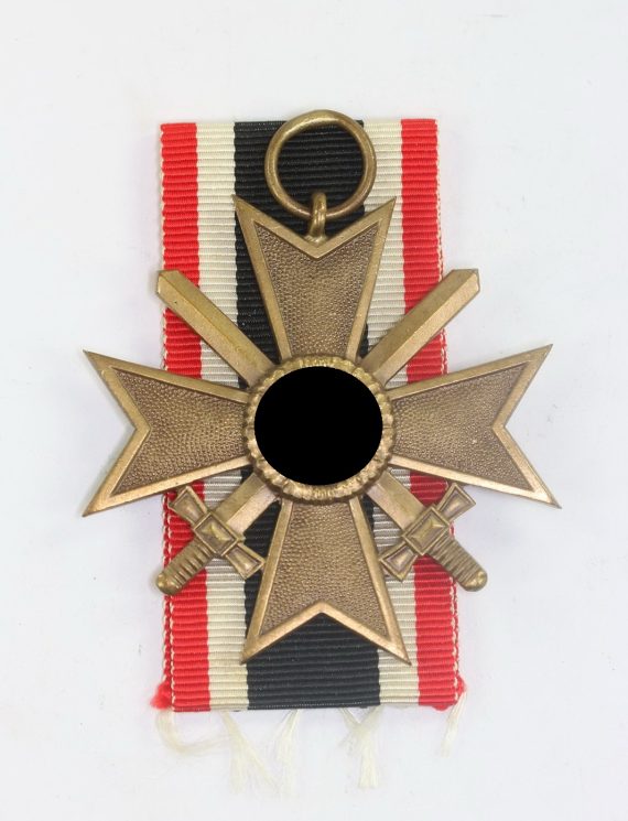 Kriegsverdienstkreuz 2. Klasse mit Schwertern, ohne Hersteller (Buntmetall) (1)
