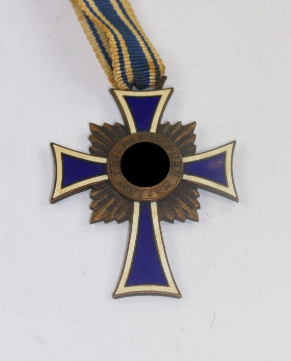 Mutterkreuz in Bronze - Der Deutschen Mutter - 16. Dezember 1938 (1)