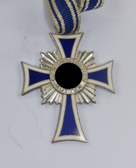 Mutterkreuz in Silber, Ehrenkreuz der Deutschen Mutter (1)